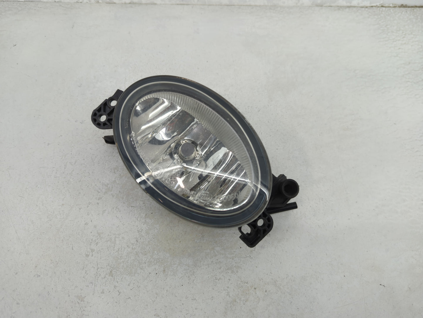 Mercedes-benz E-class Driver Left Oem Fog Light Lamp 1454544 - Oemusedautoparts1.com