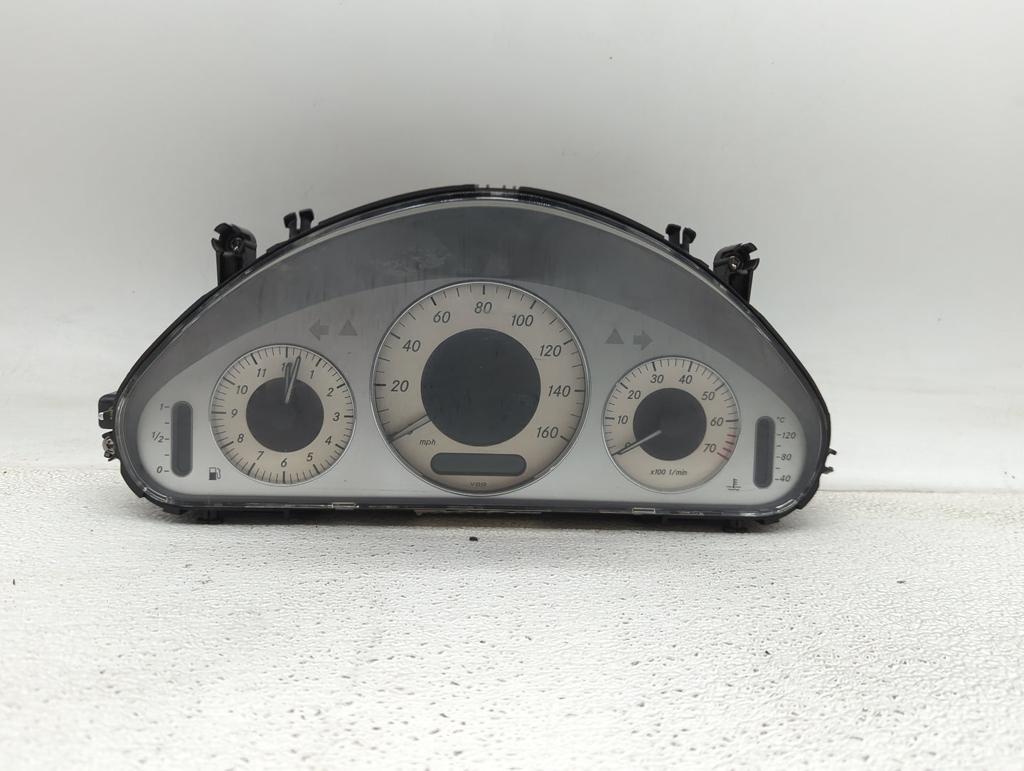 2007 Mercedes-Benz E-Class Instrument Cluster Speedometer Gauges P/N:110.080.351/016 A2115405948 Miles:92K Fits Fits 2008 OE