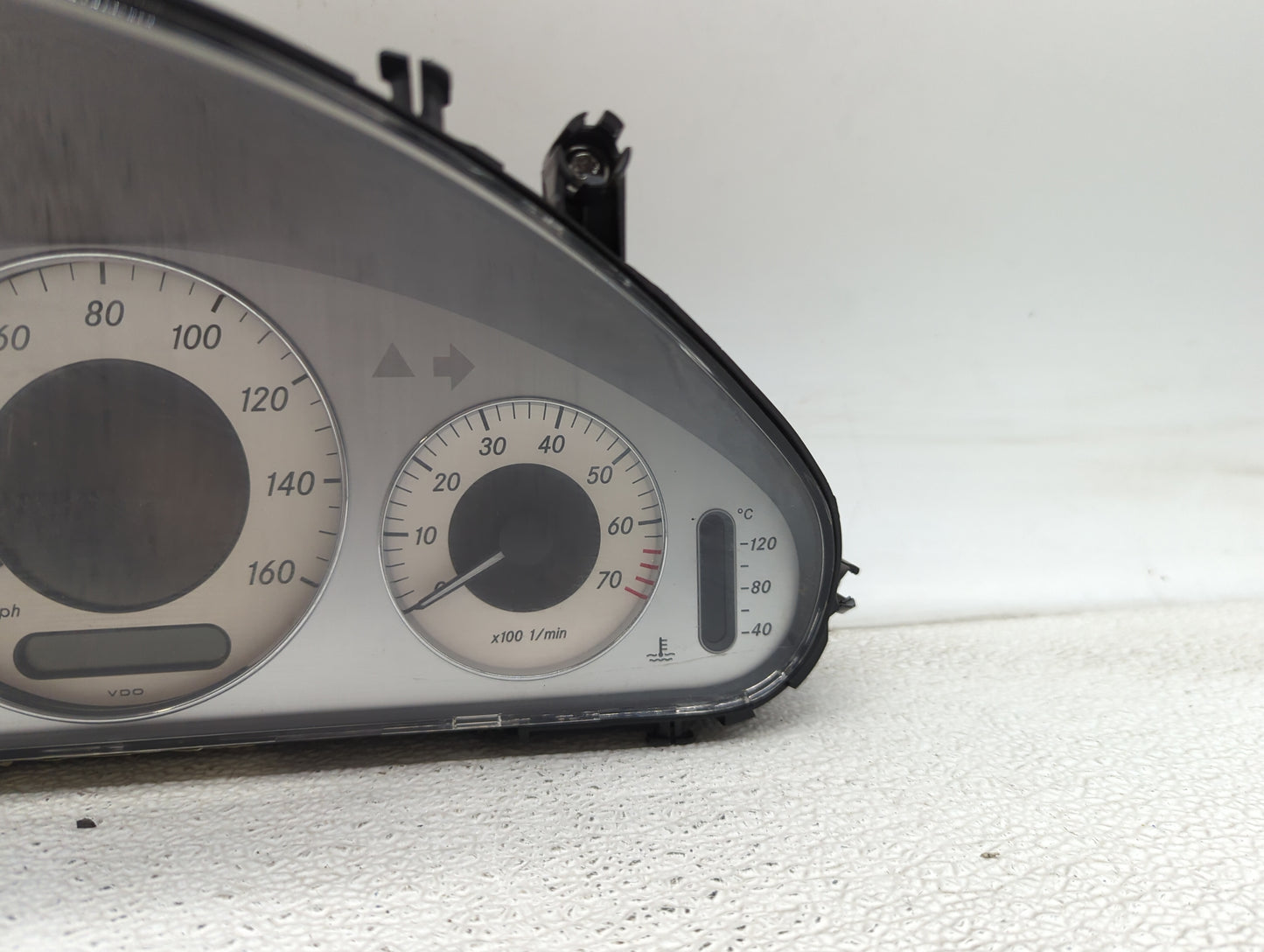 2007 Mercedes-Benz E-Class Instrument Cluster Speedometer Gauges P/N:110.080.351/016 A2115405948 Miles:92K Fits Fits 2008 OE