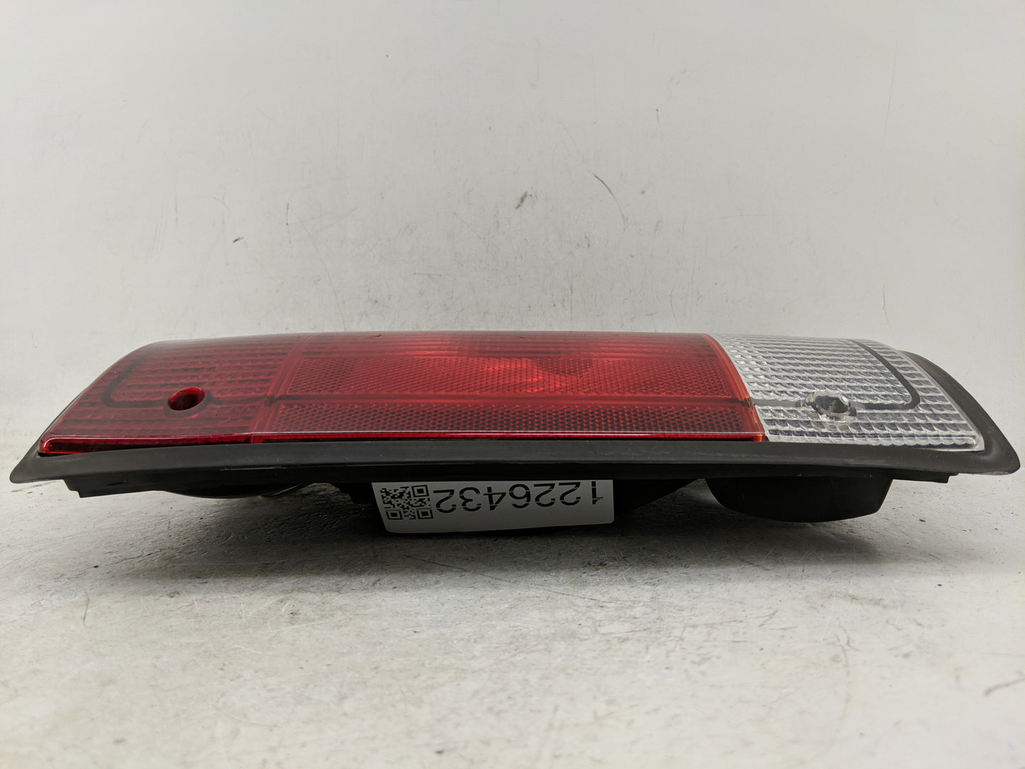 2007 Mercedes-Benz E250 Tail Light Assembly Passenger Right OEM Fits Fits 2005 2006 2008 2009 2010 2011 2012 2013 2014 OEM U