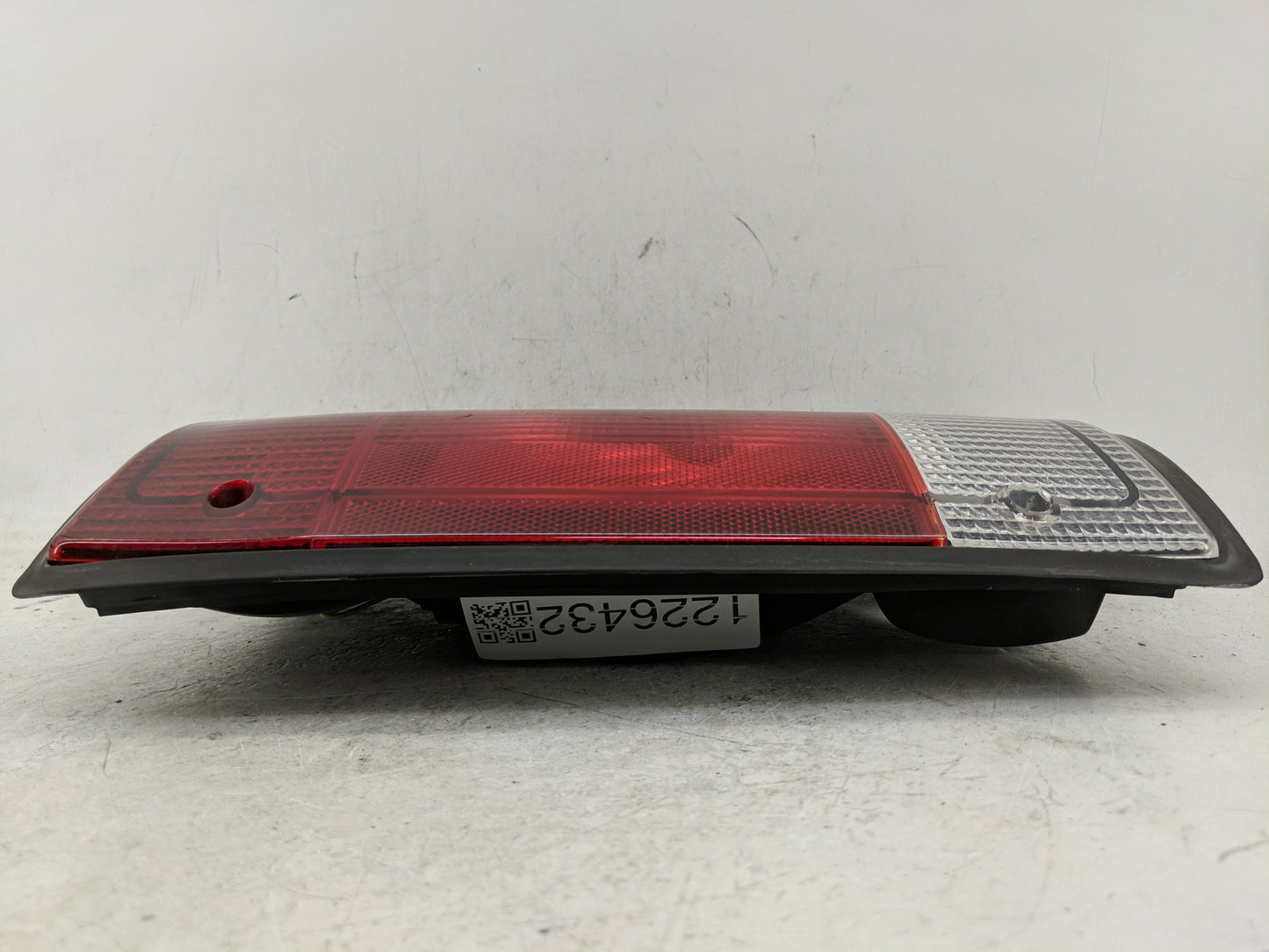 2007 Mercedes-Benz E250 Tail Light Assembly Passenger Right OEM Fits Fits 2005 2006 2008 2009 2010 2011 2012 2013 2014 OEM U