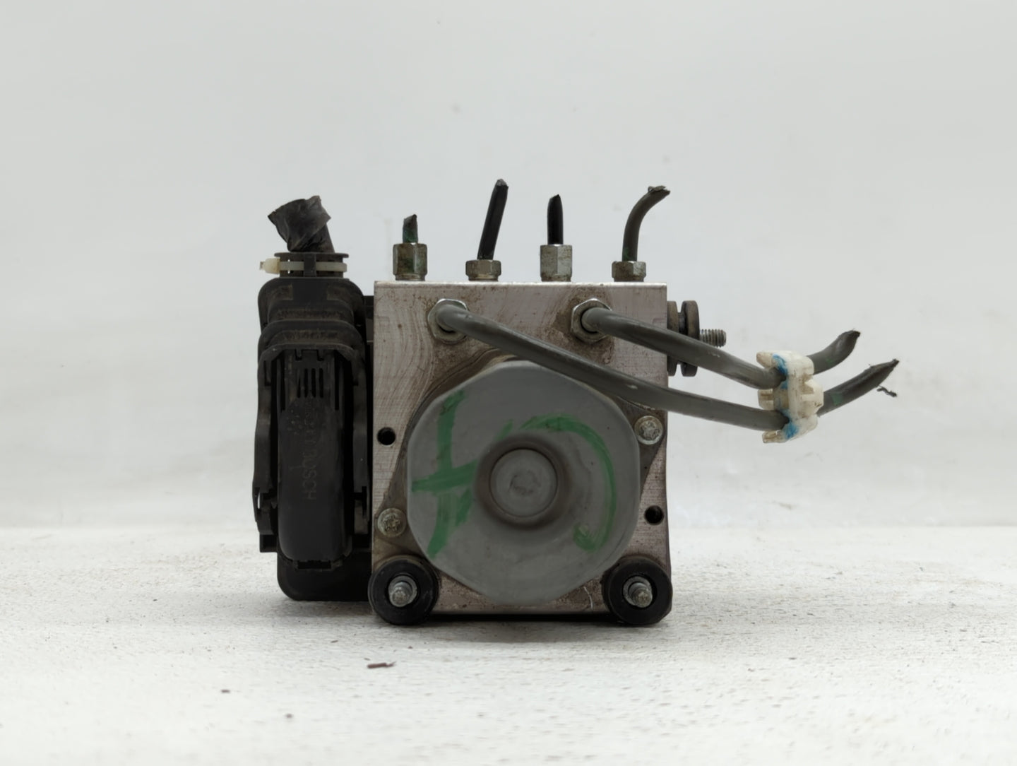 2007 Mercedes-Benz E320 ABS Pump Control Module Replacement P/N:47660 0HS0A Fits OEM Used Auto Parts - Oemusedautoparts1.com