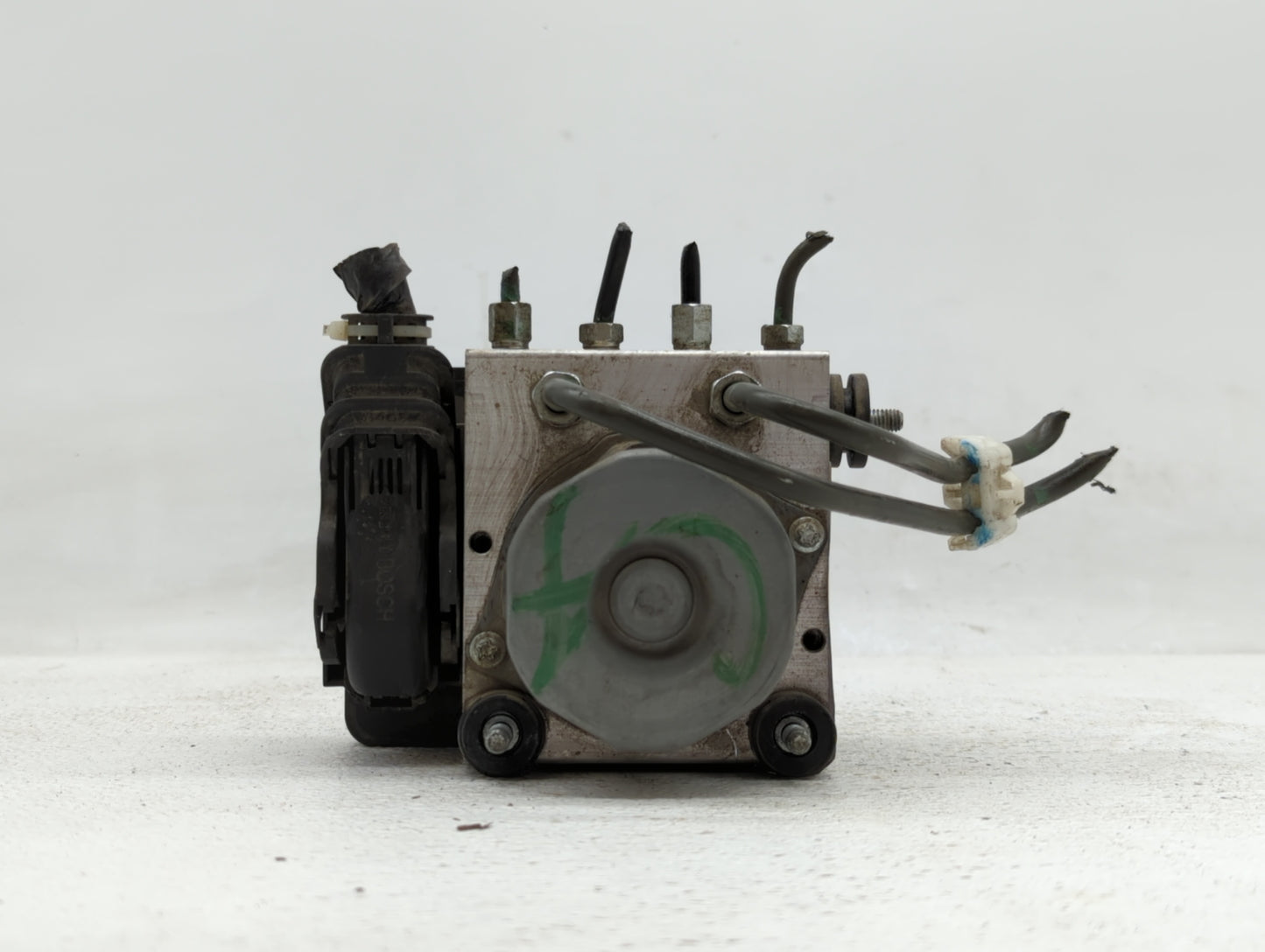 2007 Mercedes-Benz E320 ABS Pump Control Module Replacement P/N:47660 0HS0A Fits OEM Used Auto Parts - Oemusedautoparts1.com