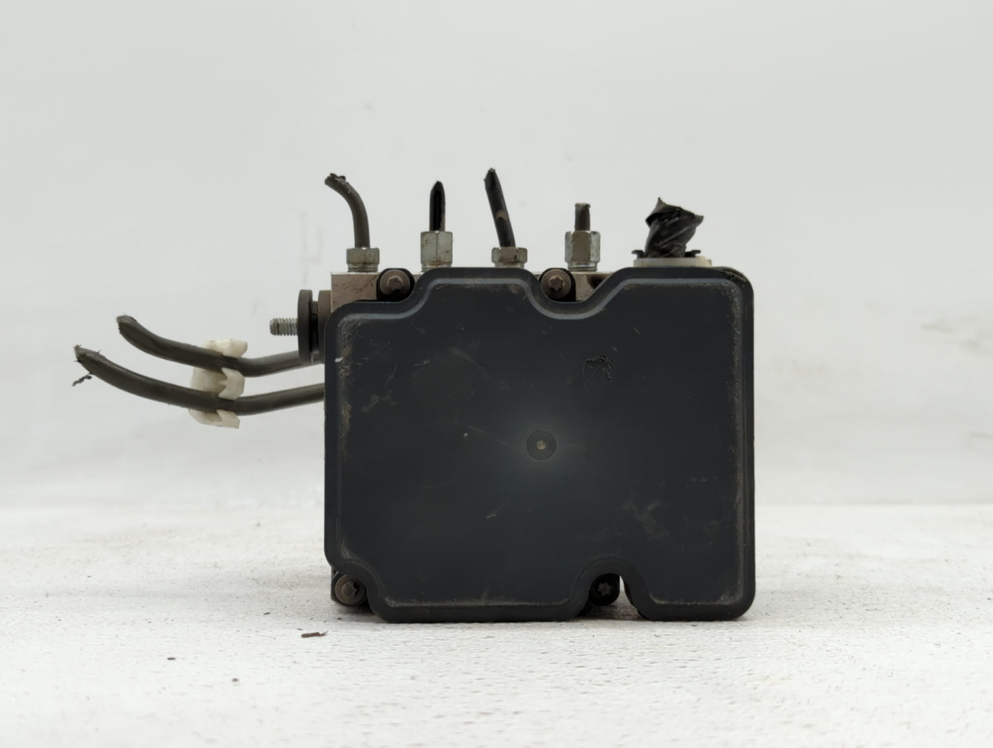 2007 Mercedes-Benz E320 ABS Pump Control Module Replacement P/N:47660 0HS0A Fits OEM Used Auto Parts - Oemusedautoparts1.com