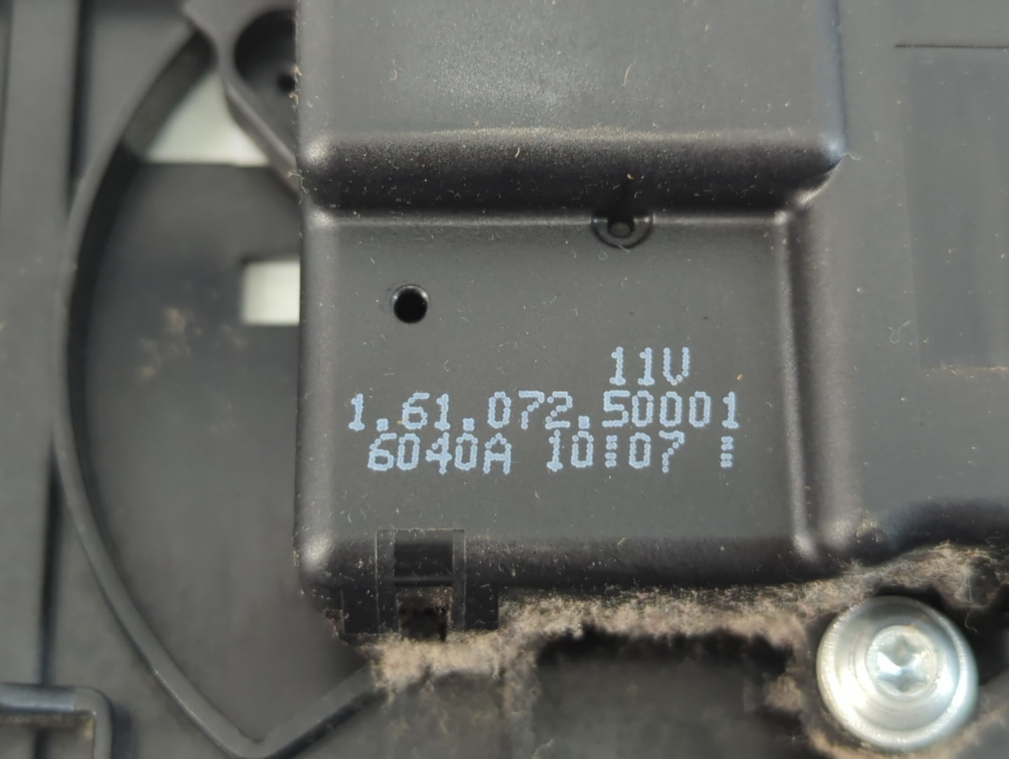 2007 Mercedes-Benz E350 Radio AM FM Cd Player Receiver Replacement Fits OEM Used Auto Parts - Oemusedautoparts1.com