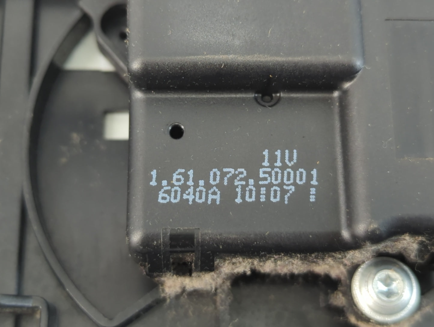 2007 Mercedes-Benz E350 Radio AM FM Cd Player Receiver Replacement Fits OEM Used Auto Parts - Oemusedautoparts1.com