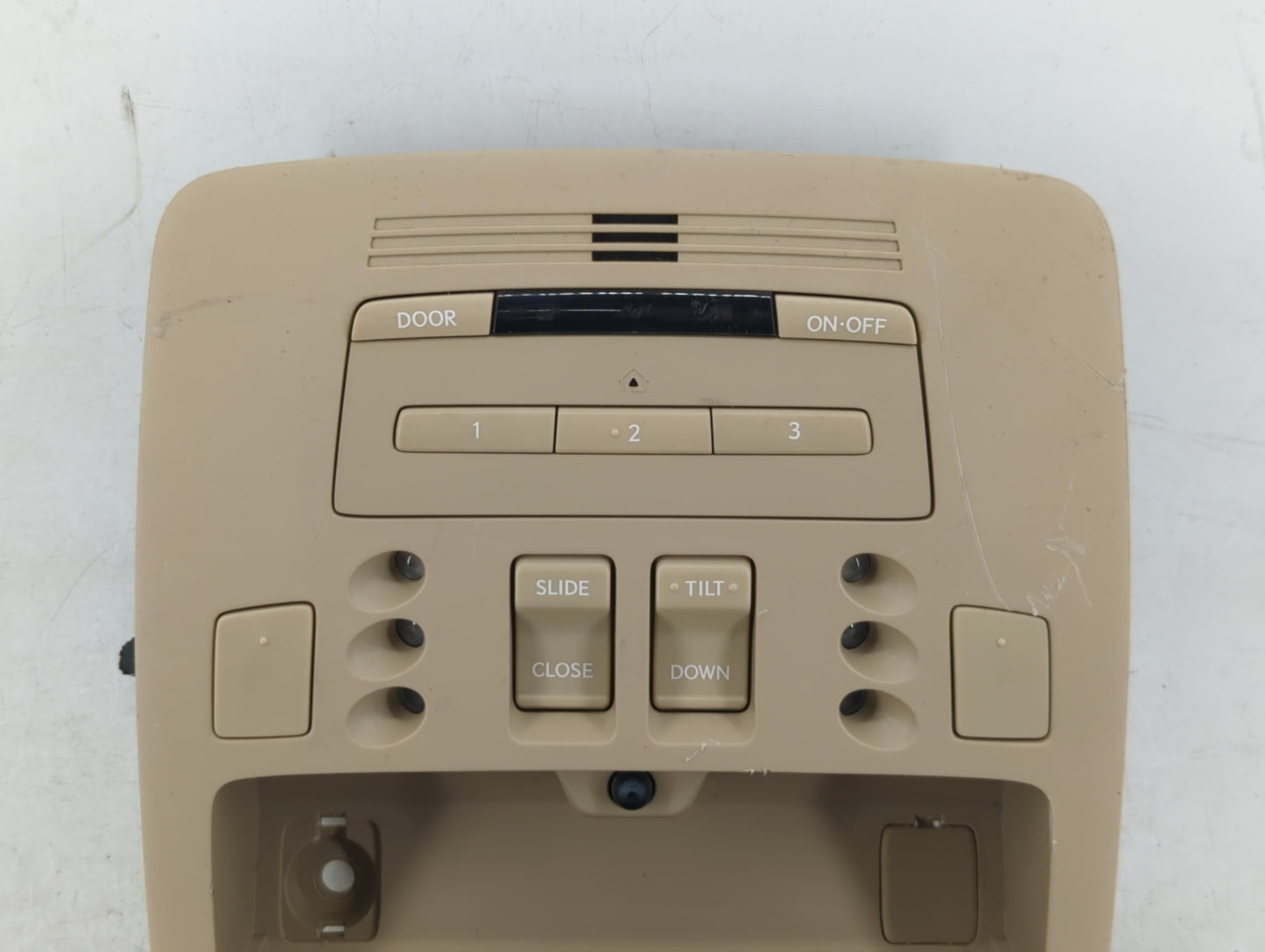 2007 Mercedes-benz E350 Overhead Roof Console Beige - Oemusedautoparts1.com