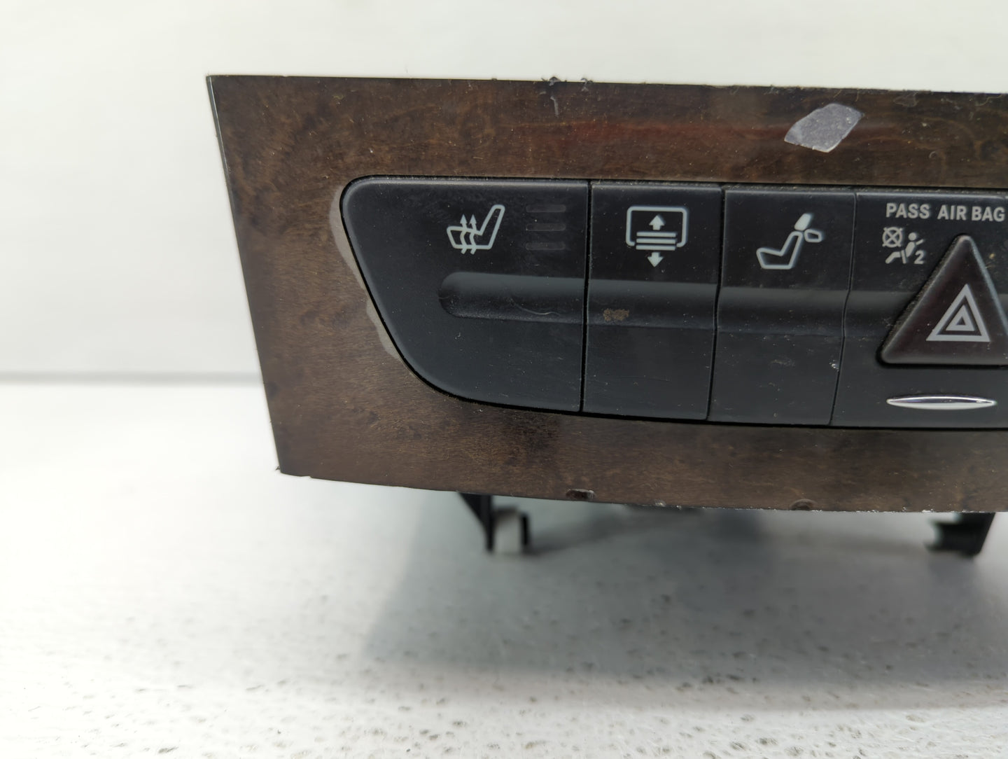 2007 Mercedes-benz E500 Hazard Switch A211 680 05 52 - Oemusedautoparts1.com