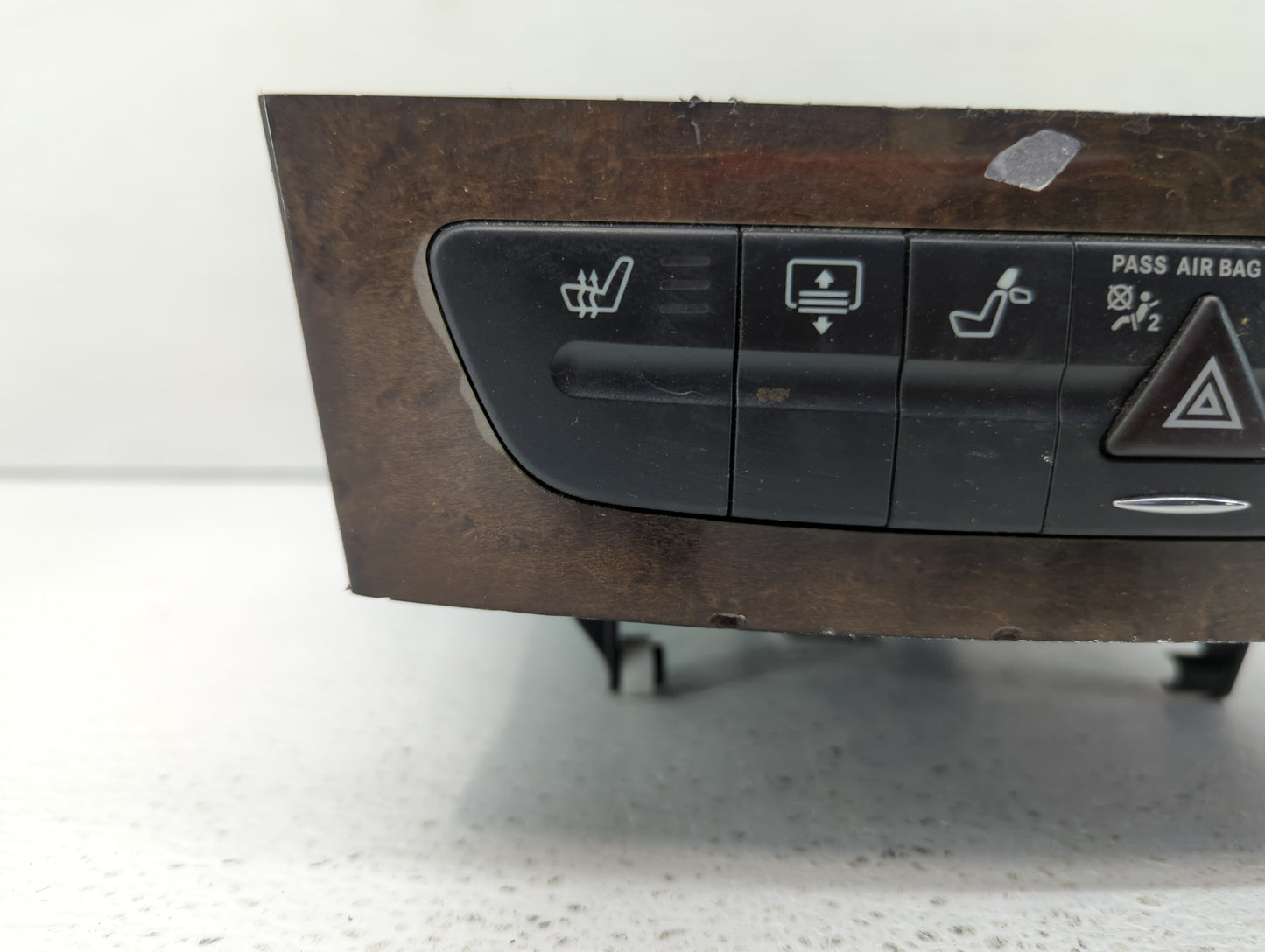 2007 Mercedes-benz E500 Hazard Switch A211 680 05 52 - Oemusedautoparts1.com