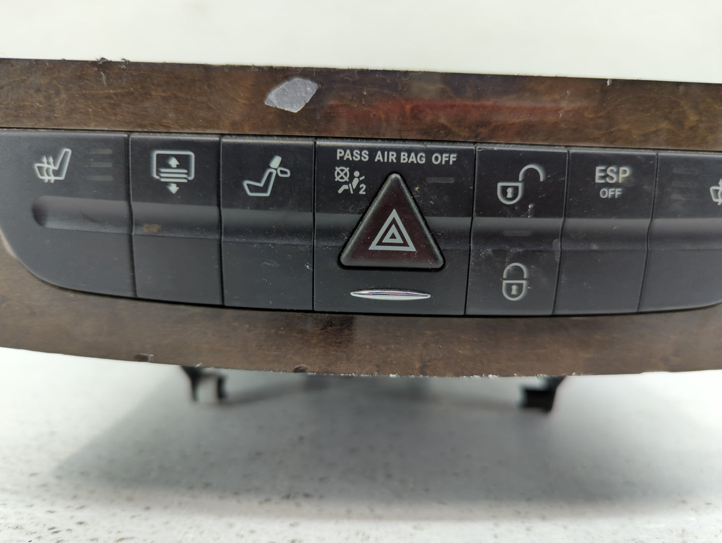 2007 Mercedes-benz E500 Hazard Switch A211 680 05 52 - Oemusedautoparts1.com