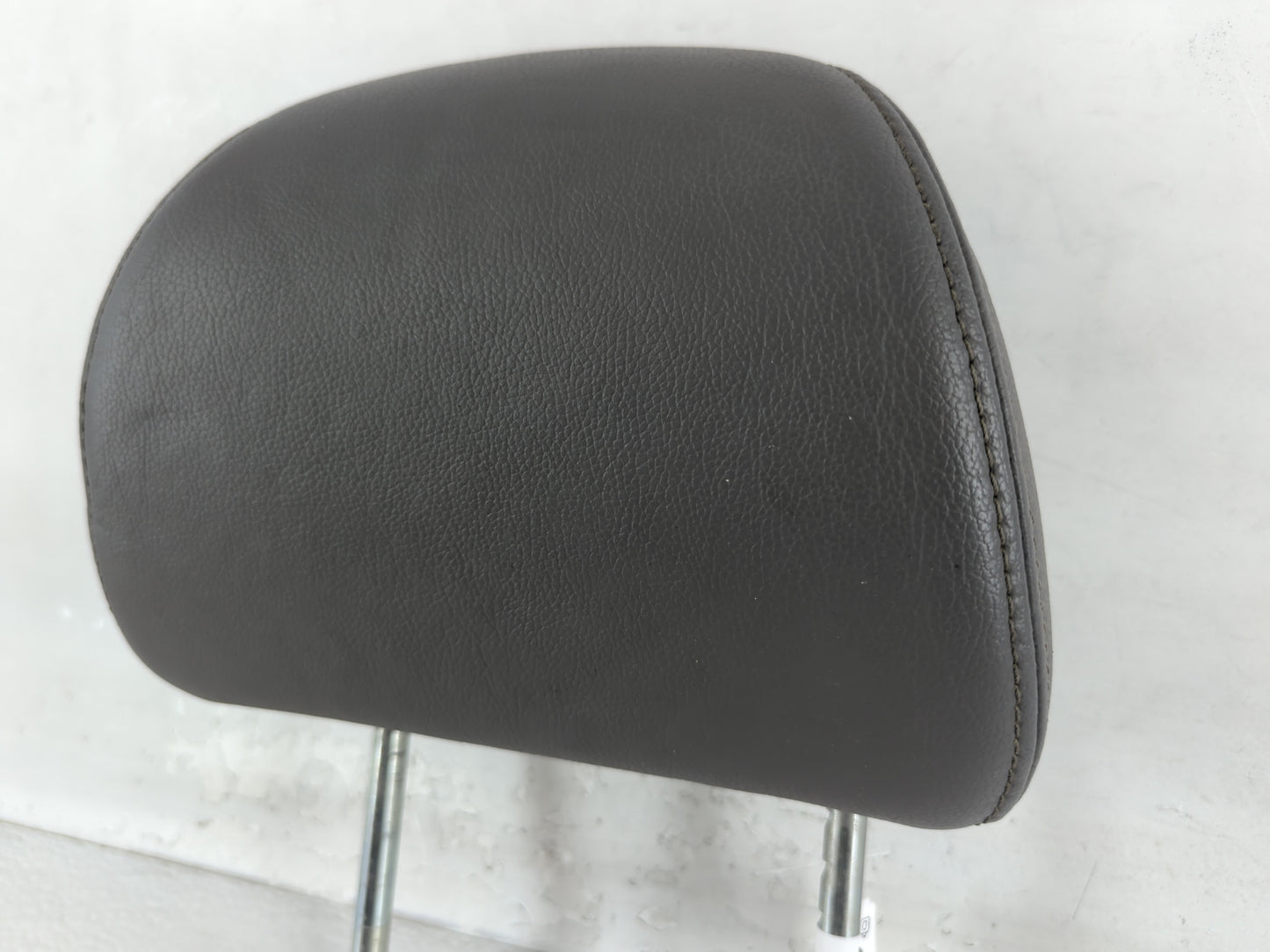 2007 Mercedes-Benz E63 Amg Headrest Head Rest Front Driver Passenger Seat Fits OEM Used Auto Parts - Oemusedautoparts1.com