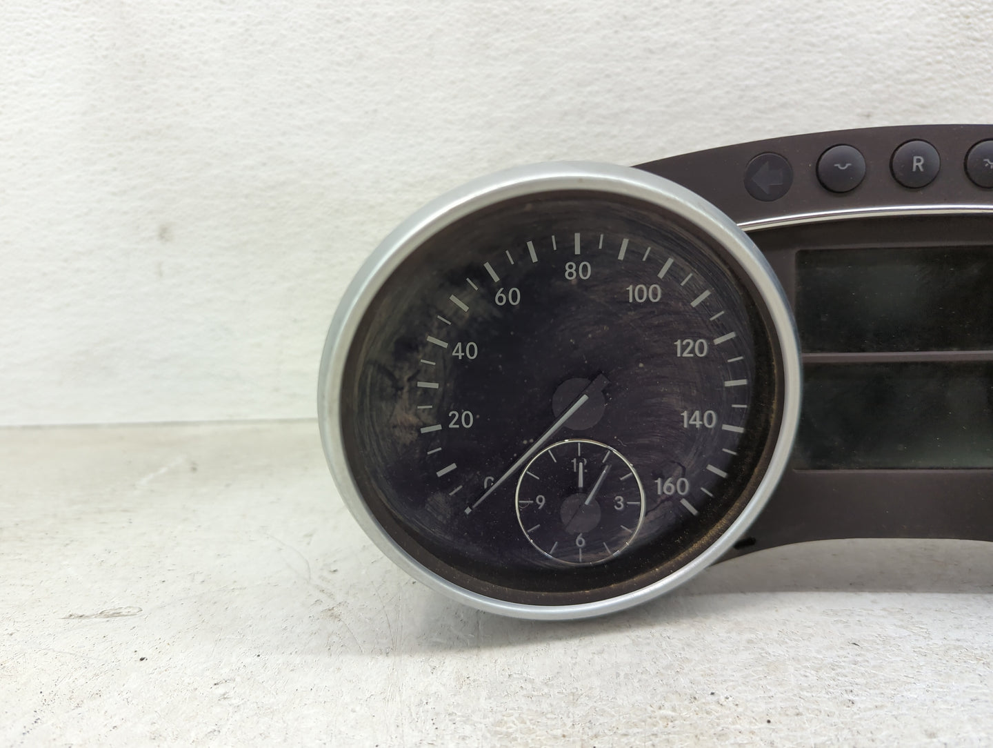 2007 Mercedes-Benz Gl350 Instrument Cluster Speedometer Gauges P/N:A1645403447 A2C53140394 Miles: Fits OEM Used Auto Parts -