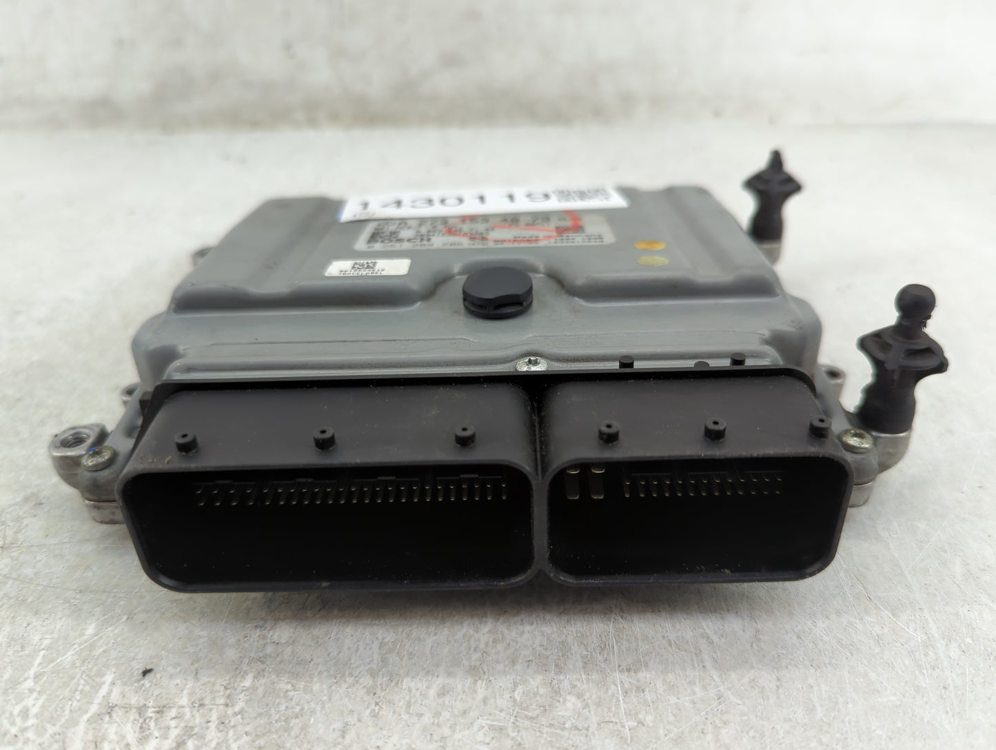 2007 Mercedes-Benz Gl450 PCM Engine Control Computer ECU ECM PCU OEM P/N:0 261 209 206 A 0034467140, A 273 153 48 79 Fits OE