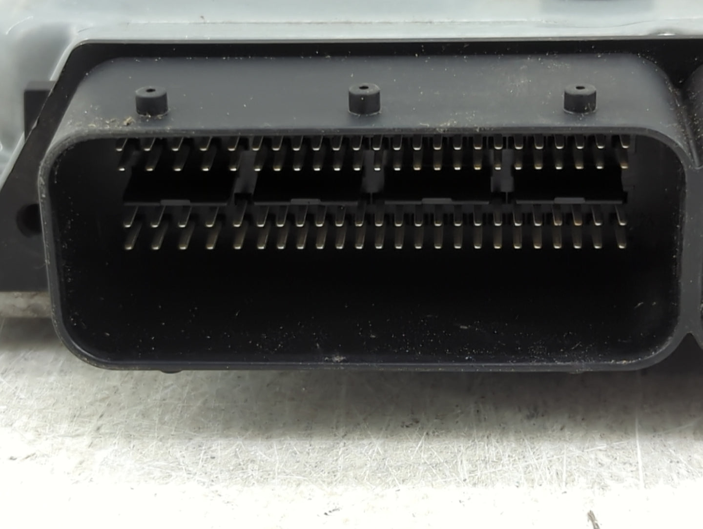2007 Mercedes-Benz Gl450 PCM Engine Control Computer ECU ECM PCU OEM P/N:0 261 209 206 A 0034467140, A 273 153 48 79 Fits OE