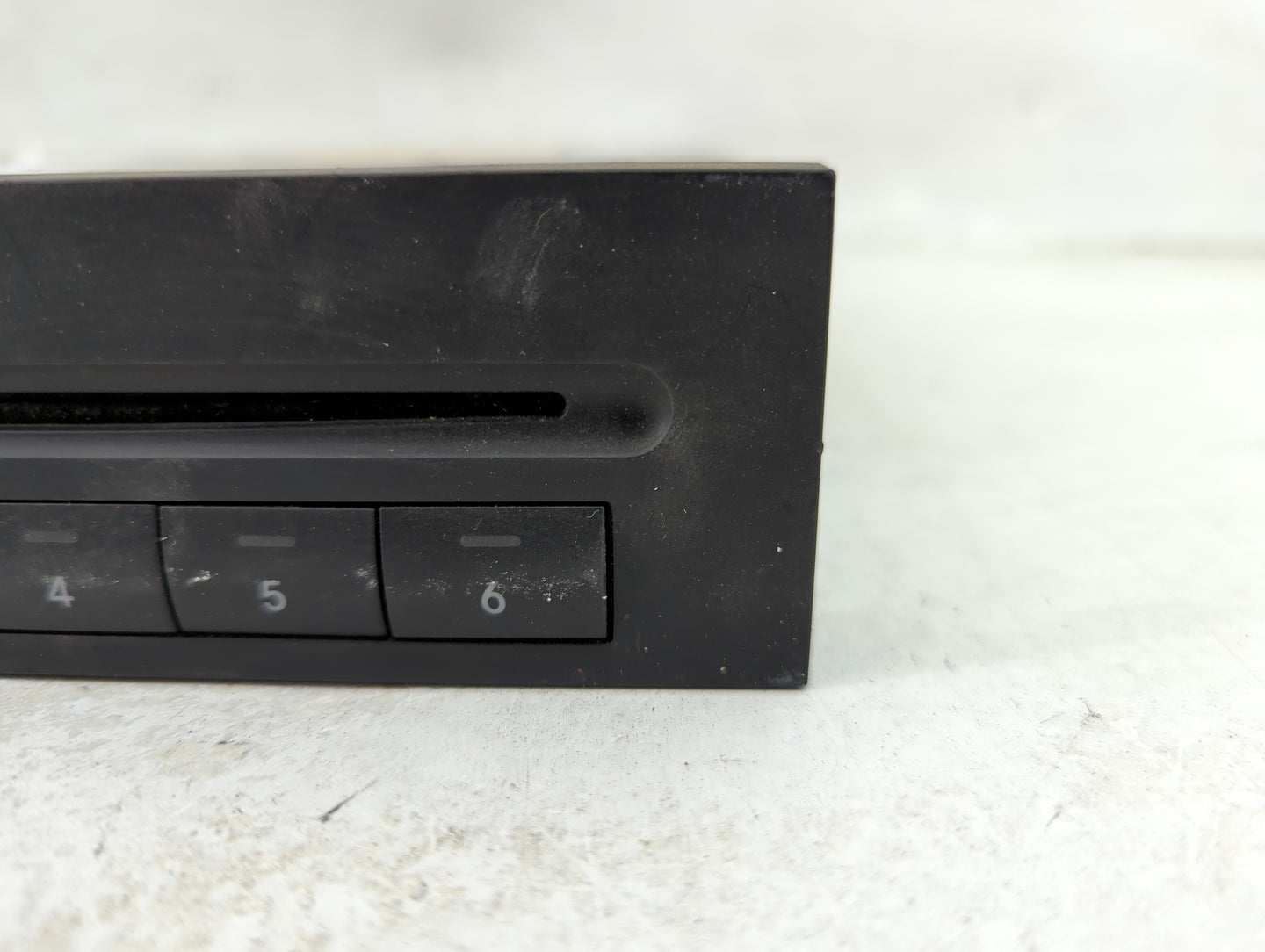 2007-2012 Mercedes-Benz Gl450 Radio AM FM Cd Player Receiver Replacement P/N:A 211 870 61 89 Fits OEM Used Auto Parts - Oemu