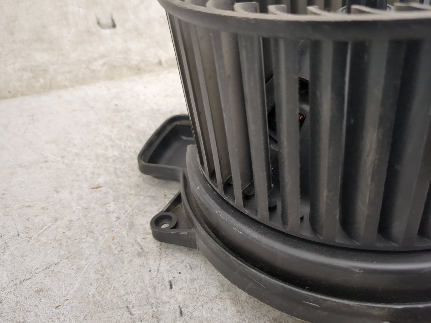 2007-2012 Mercedes-Benz Gl450 Heater AC Blower Motor P/N:773.70807.01 982602K Fits Fits 2006 2007 2008 2009 2010 2011 2012 2