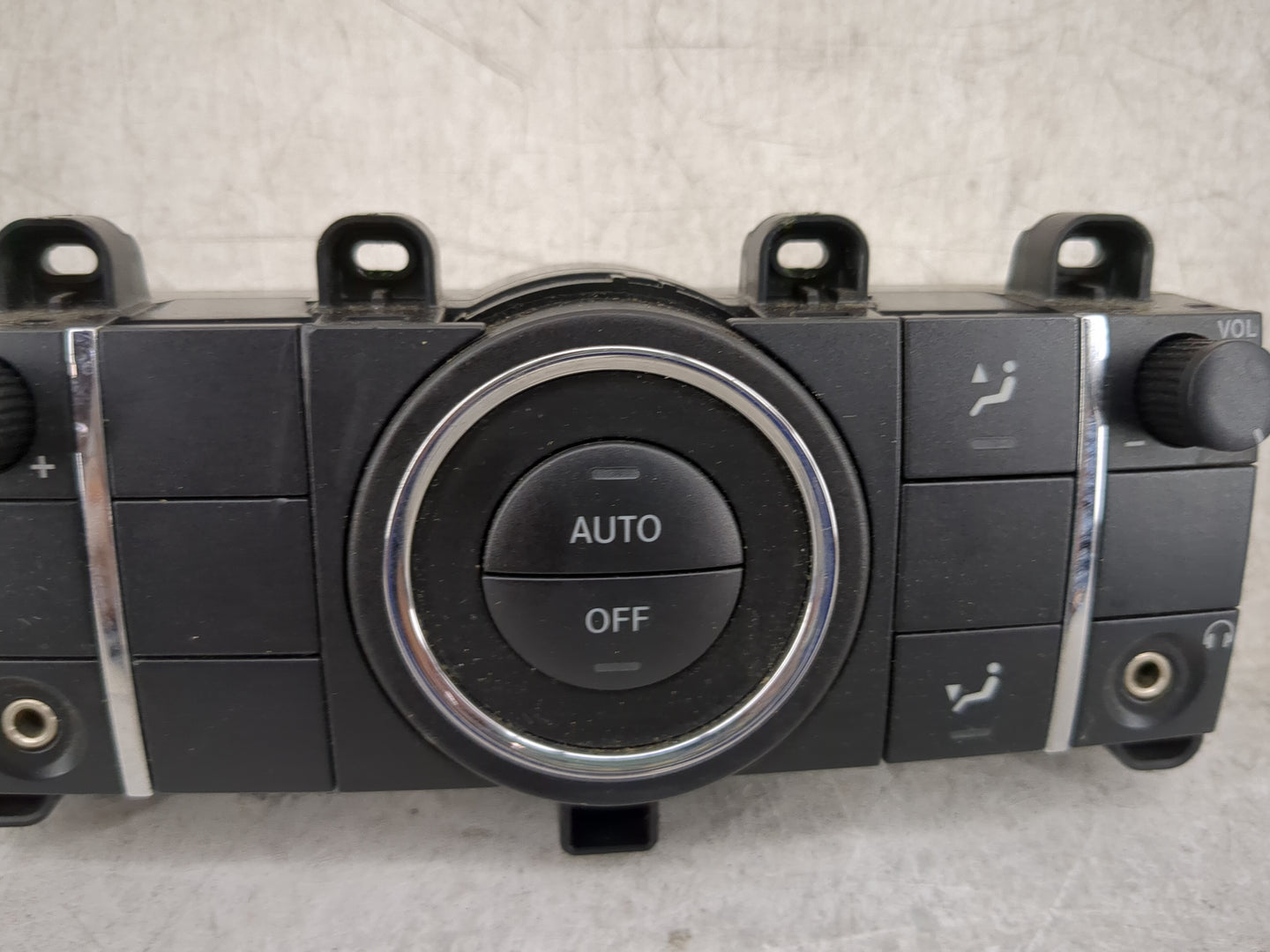2007-2012 Mercedes-Benz Gl450 Climate Control Module Temperature AC/Heater Replacement P/N:A 164 820 95 89 Fits OEM Used Aut