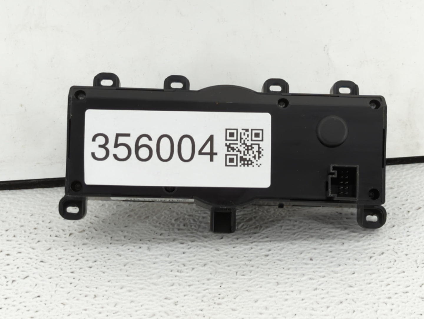 2007 Mercedes-Benz Glc250 Climate Control Module Temperature AC/Heater Replacement P/N:A 164 820 95 89 Fits OEM Used Auto Pa