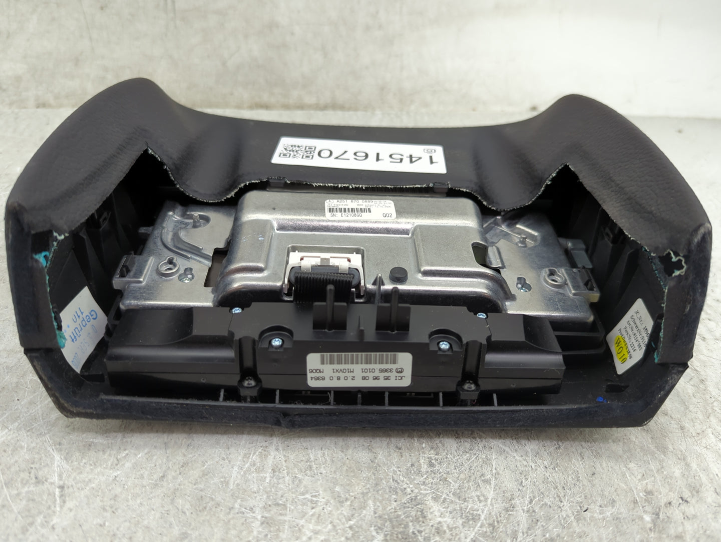 Mercedes-benz Gl Class Information Display Screen - Oemusedautoparts1.com