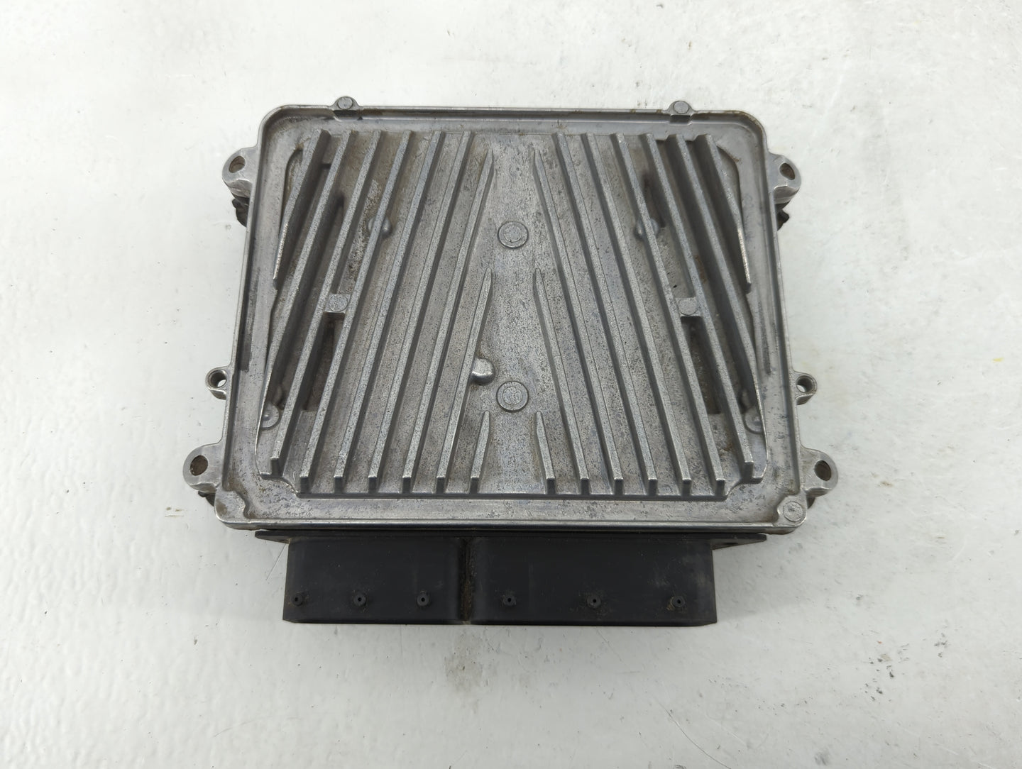 2007 Mercedes-Benz Ml250 PCM Engine Control Computer ECU ECM PCU OEM P/N:A 003 446 70 40 0 261 209 203 Fits Fits 2008 2009 O