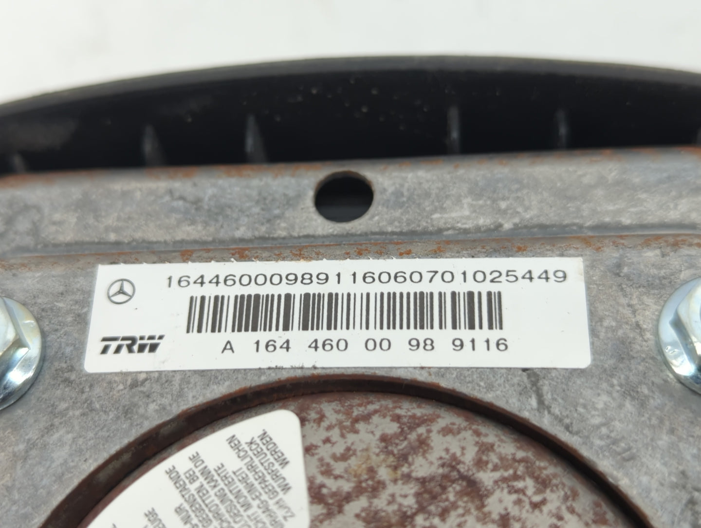 2007 Mercedes-Benz Ml250 Air Bag Driver Left Steering Wheel Mounted P/N:A 164 460 00 98 9116 Fits Fits 2006 2008 2009 OEM Us
