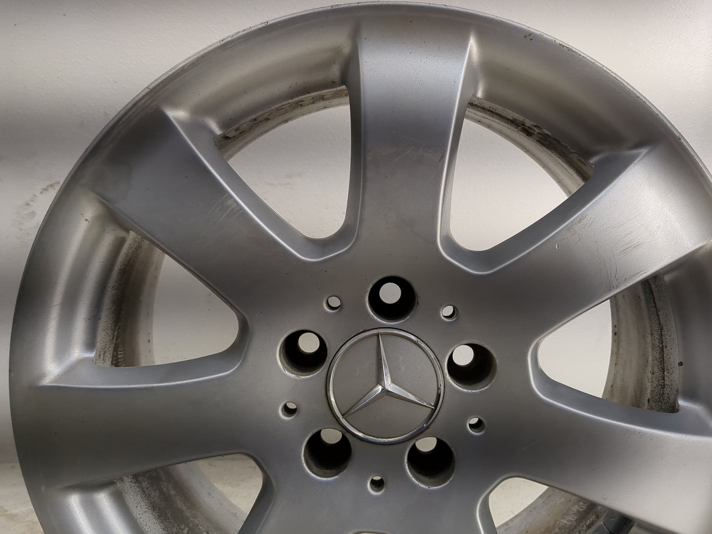 2006-2007 Mercedes-benz Ml350 Oem Wheel Rim 1351900 - Oemusedautoparts1.com