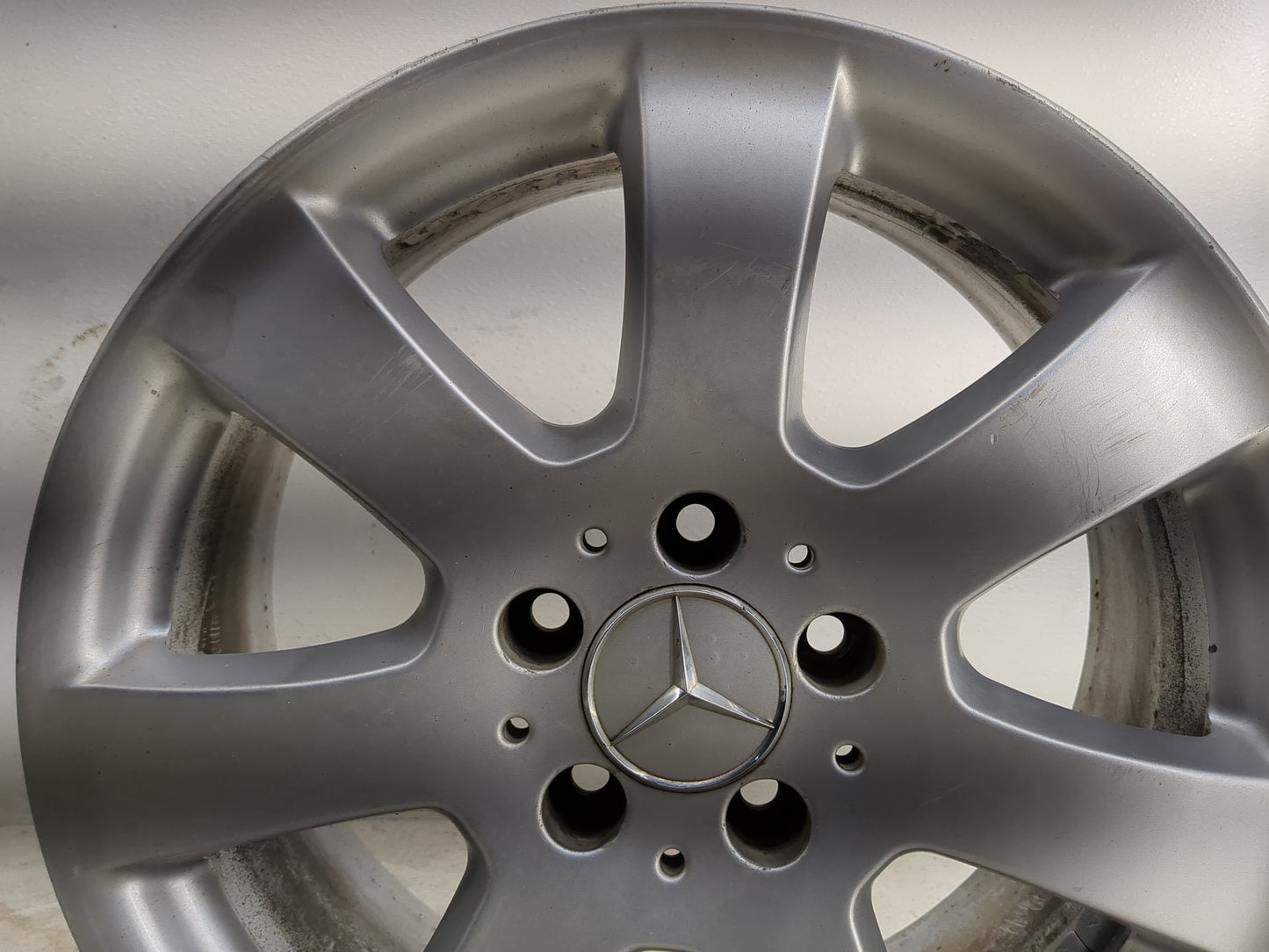 2006-2007 Mercedes-benz Ml350 Oem Wheel Rim 1351900 - Oemusedautoparts1.com