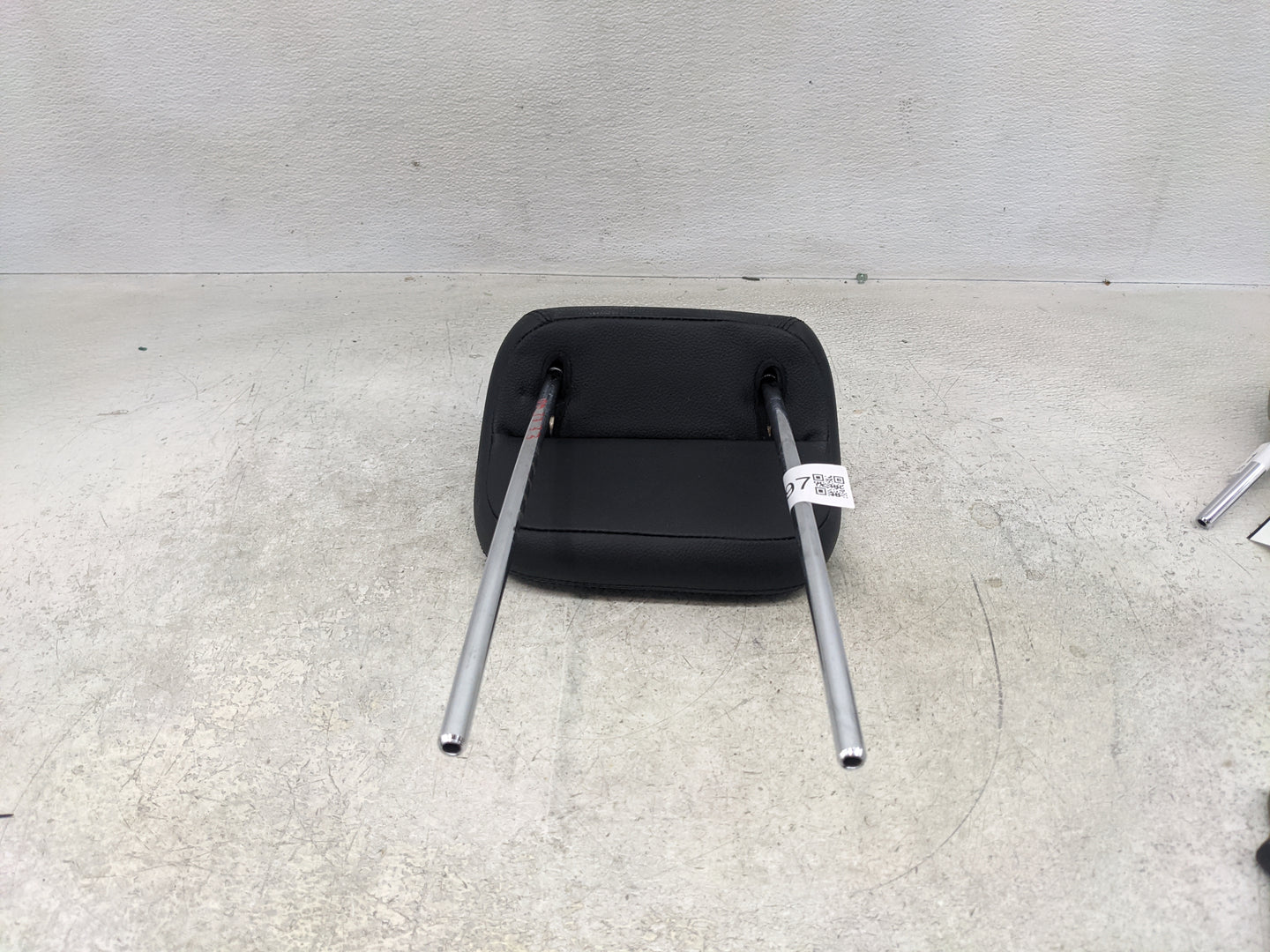 2006-2011 Mercedes-Benz Ml350 Headrest Head Rest Rear Seat Fits Fits 2006 2007 2008 2009 2010 2011 OEM Used Auto Parts - Oem