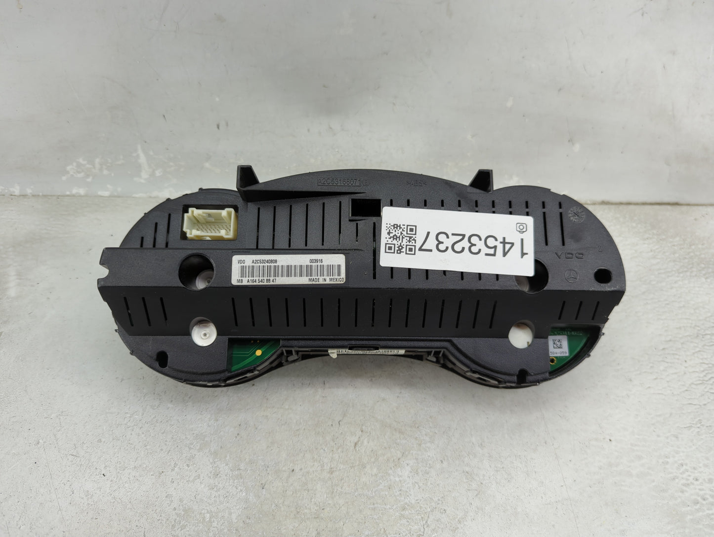 2007 Mercedes-Benz Ml350 Instrument Cluster Speedometer Gauges P/N:A2C53240808 A1645408847 Miles:133K Fits OEM Used Auto Par