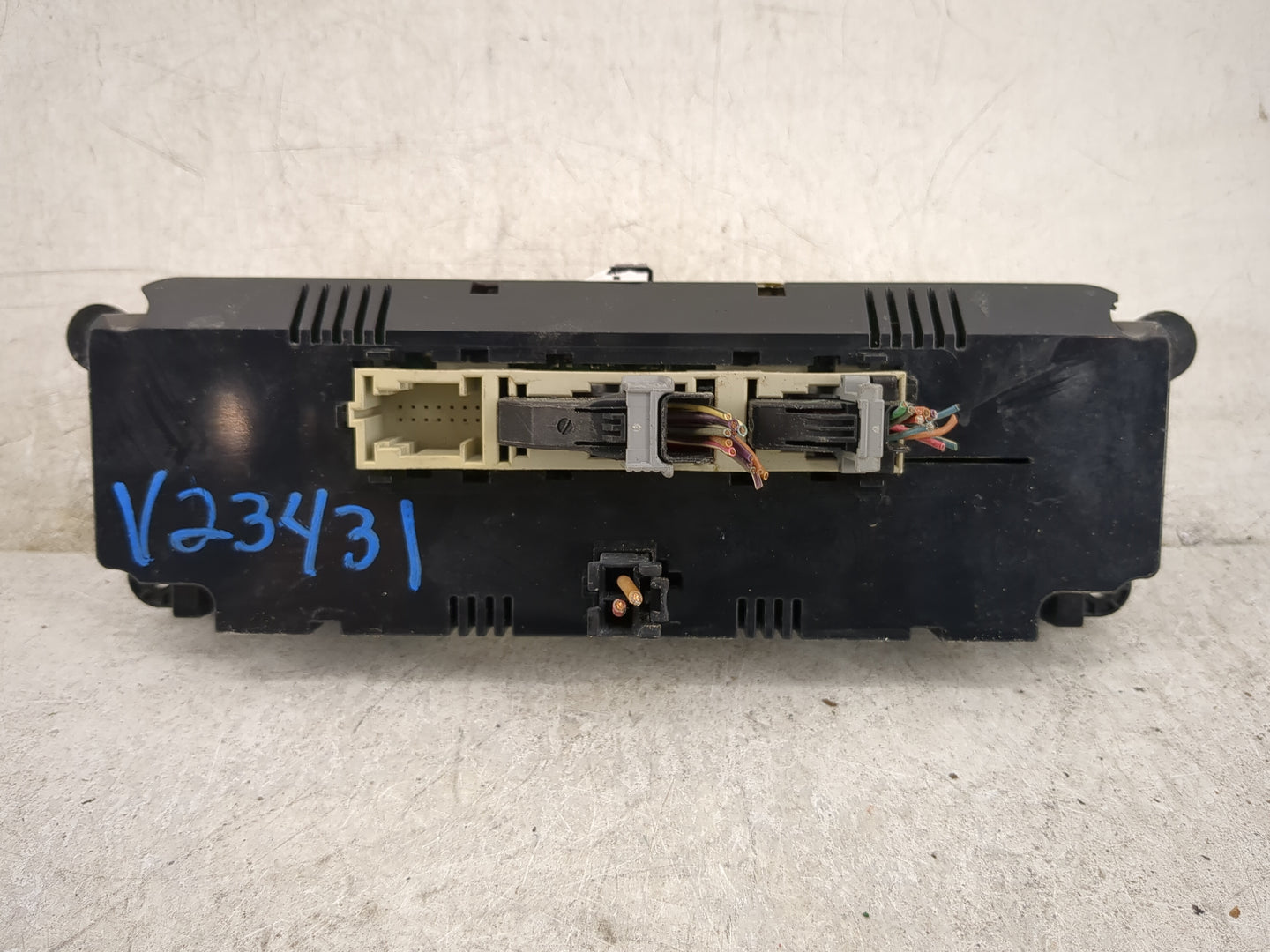 2006-2008 Mercedes-Benz Ml350 Climate Control Module Temperature AC/Heater Replacement P/N:A251 820 38 89 A251 820 98 89 Fit
