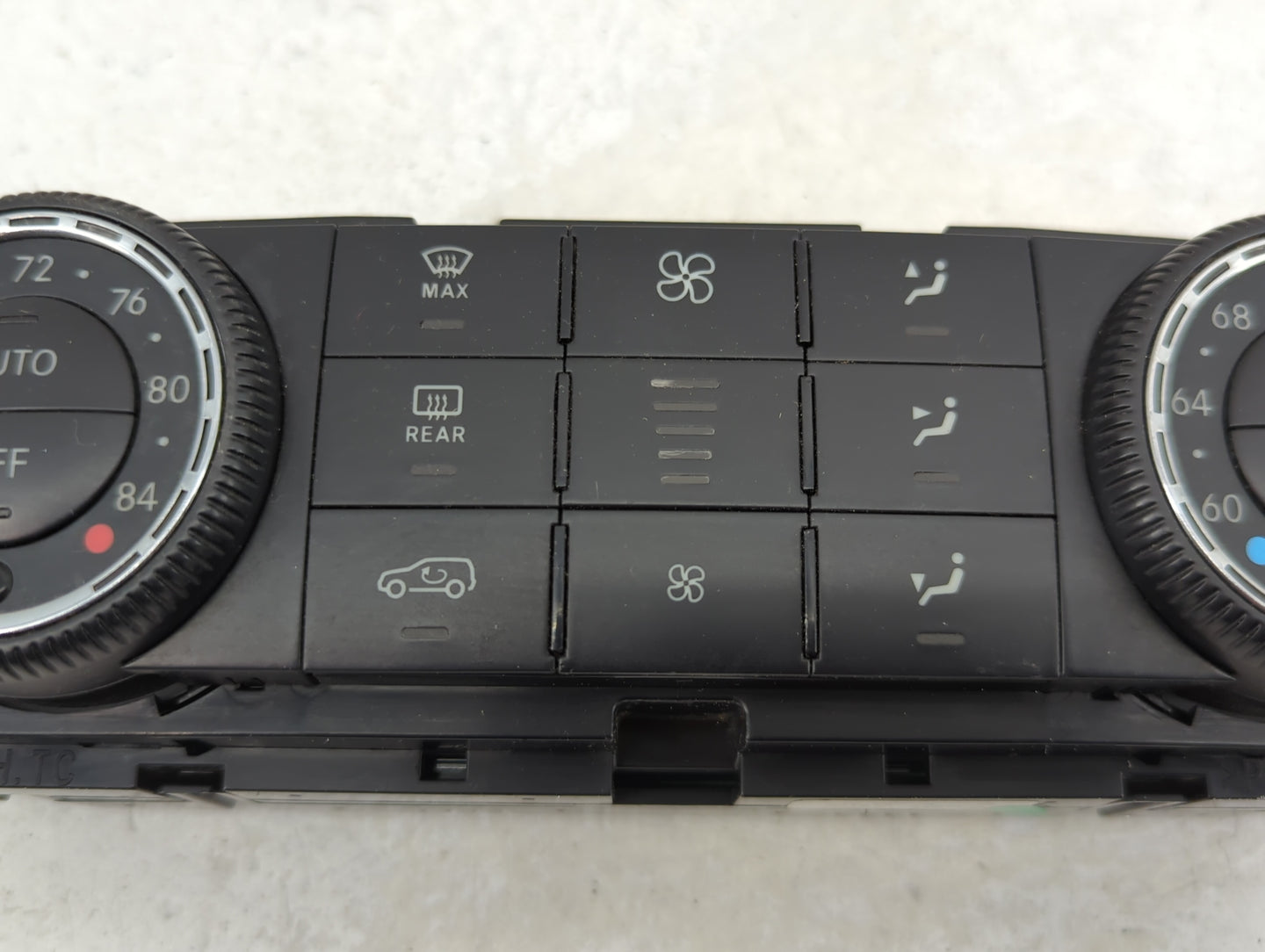 2006-2008 Mercedes-Benz Ml350 Climate Control Module Temperature AC/Heater Replacement P/N:742 920-13 Fits Fits 2006 2007 20