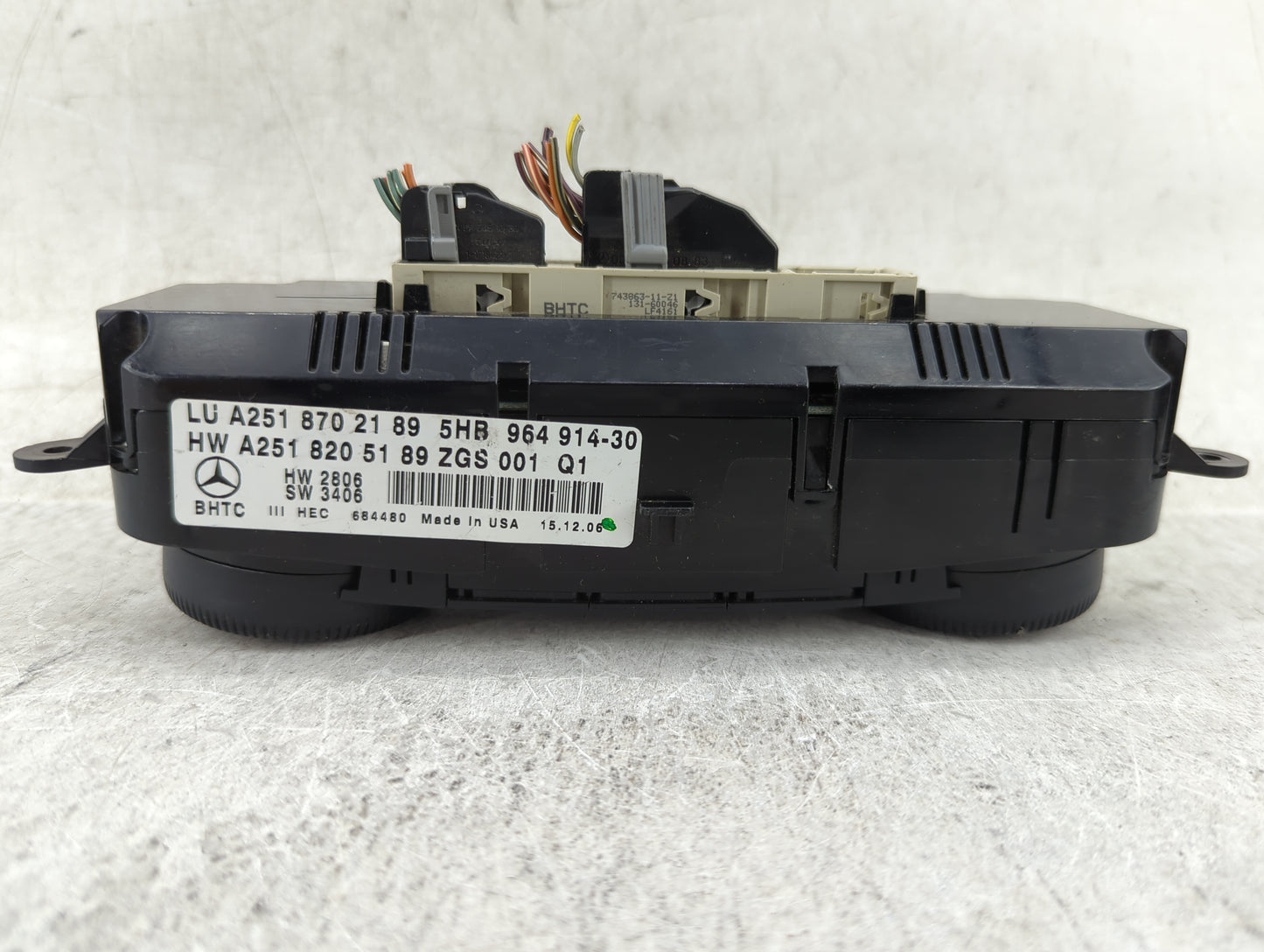 2006-2008 Mercedes-Benz Ml350 Climate Control Module Temperature AC/Heater Replacement P/N:A251 820 51 89 A251 870 21 89 Fit