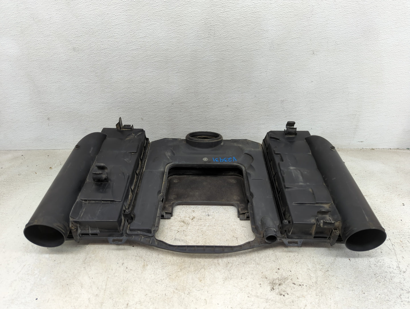 2006-2007 Mercedes-benz Ml350 Air Cleaner Intake-duct Hose Tube 1459342 - Oemusedautoparts1.com