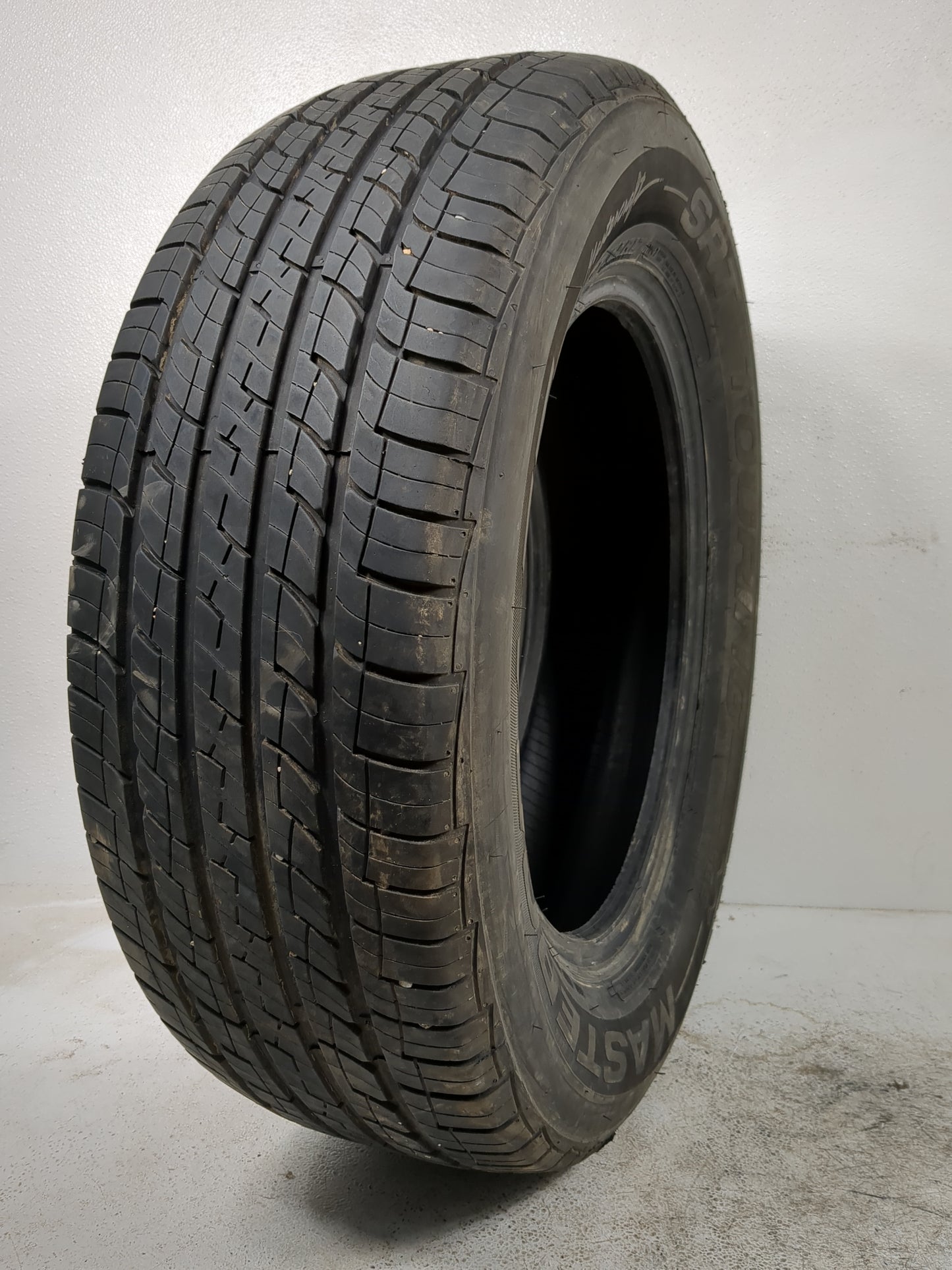 Used Tire 235/65R17 MASTERCRAFT SRT TOURING 104T - Tread Depth 7.5/32 - Oemusedautoparts1.com