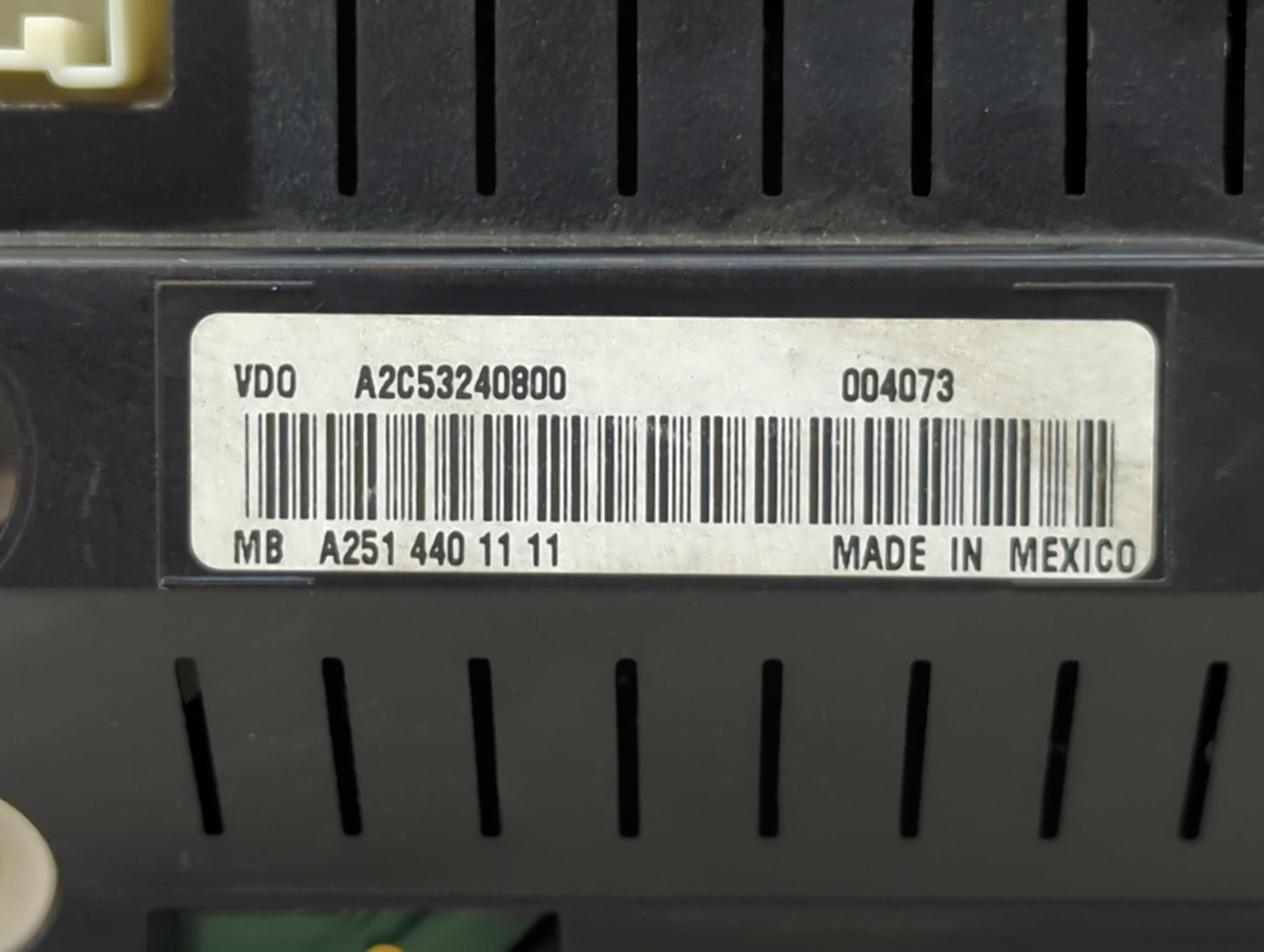2007 Mercedes-Benz R-Class Instrument Cluster Speedometer Gauges P/N:A2C53240800 A2514401111 Miles:159K Fits Fits 2009 2010 