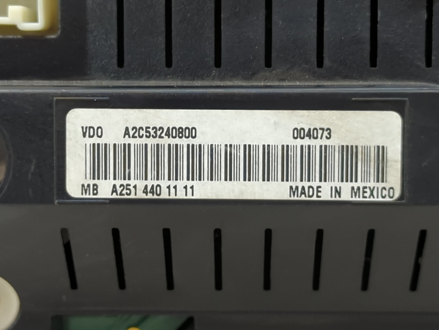 2007 Mercedes-Benz R-Class Instrument Cluster Speedometer Gauges P/N:A2C53240800 A2514401111 Miles:159K Fits Fits 2009 2010 