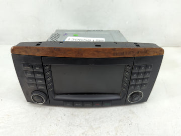 2006-2007 Mercedes-Benz R350 Radio AM FM Cd Player Receiver Replacement P/N:A2518703589 Fits Fits 2006 2007 OEM Used Auto Pa