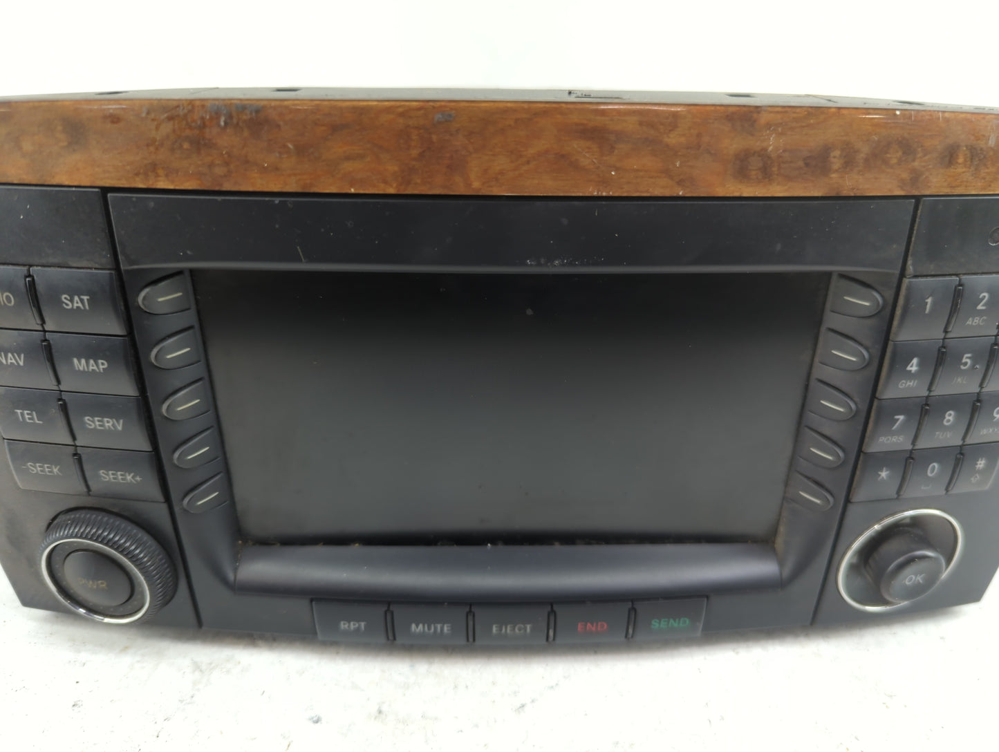 2006-2007 Mercedes-Benz R350 Radio AM FM Cd Player Receiver Replacement P/N:A2518703589 Fits Fits 2006 2007 OEM Used Auto Pa