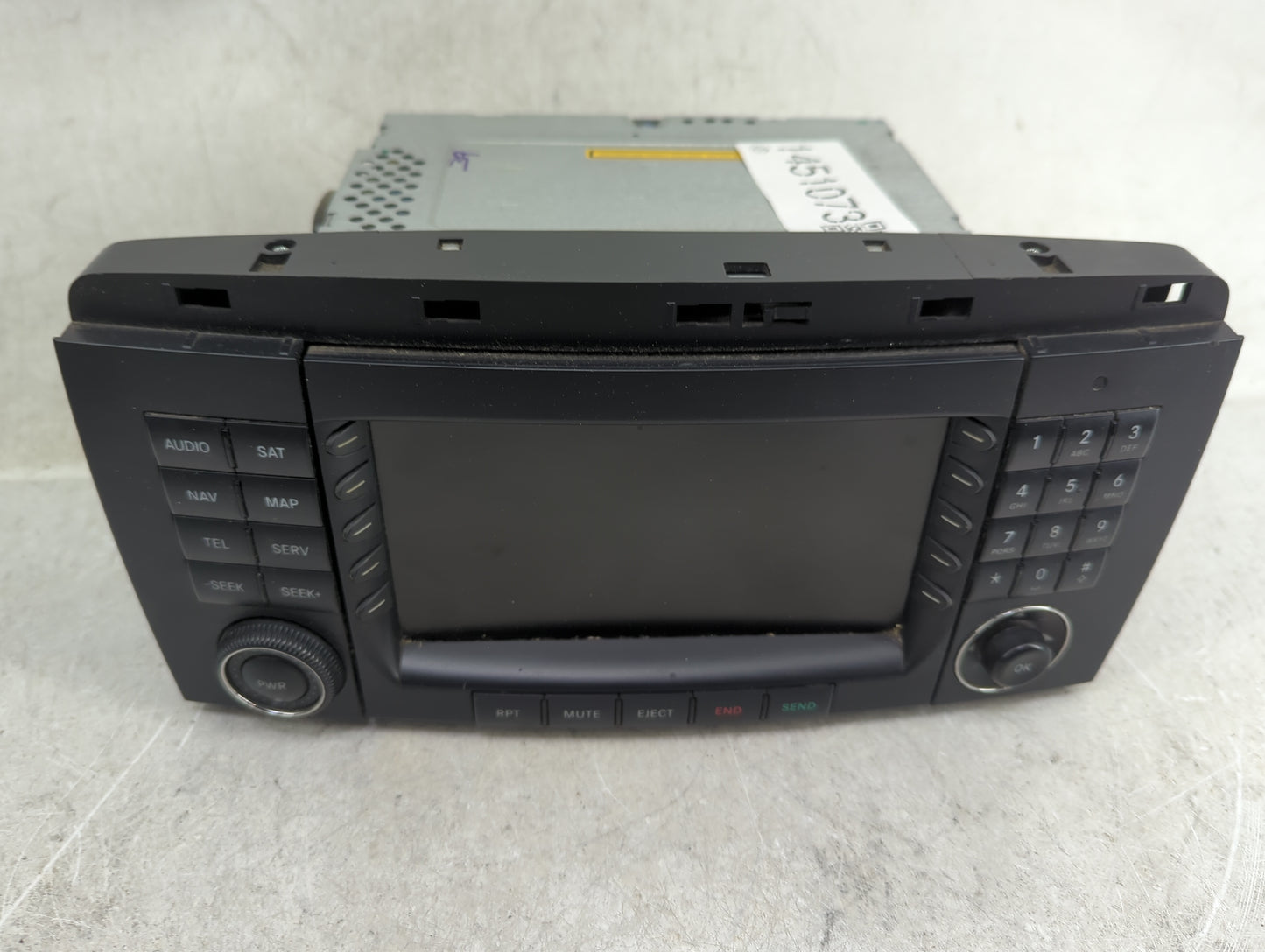2006-2007 Mercedes-Benz R350 Radio AM FM Cd Player Receiver Replacement P/N:A2518703689 BB0640 Fits Fits 2006 2007 OEM Used 