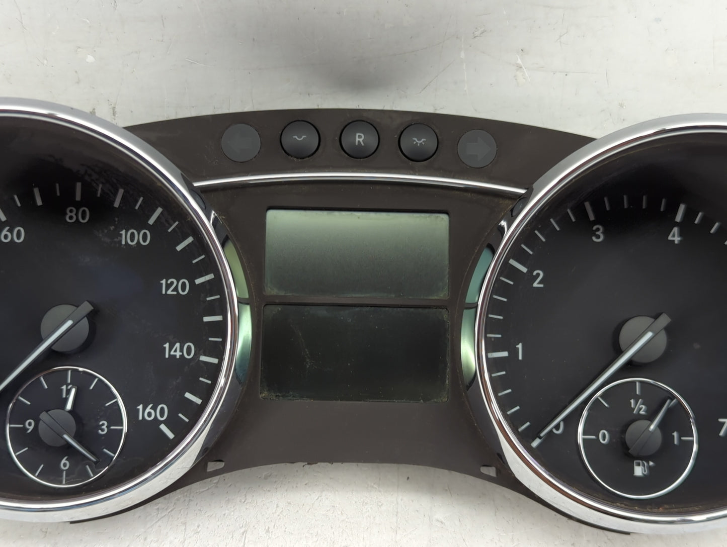 2007 Mercedes-Benz R350 Instrument Cluster Speedometer Gauges P/N:A2C53240800 A2C53168071 Miles:146K Fits OEM Used Auto Part