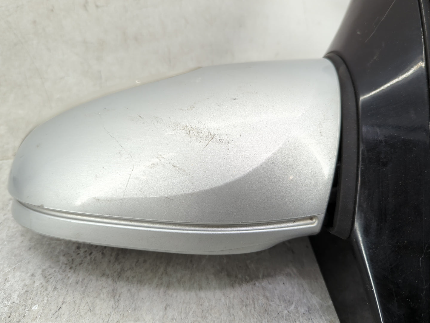 2006-2010 Mercedes-Benz R350 Driver Side View Mirror - Left Door Mirror OEM Used - Oemusedautoparts1.com