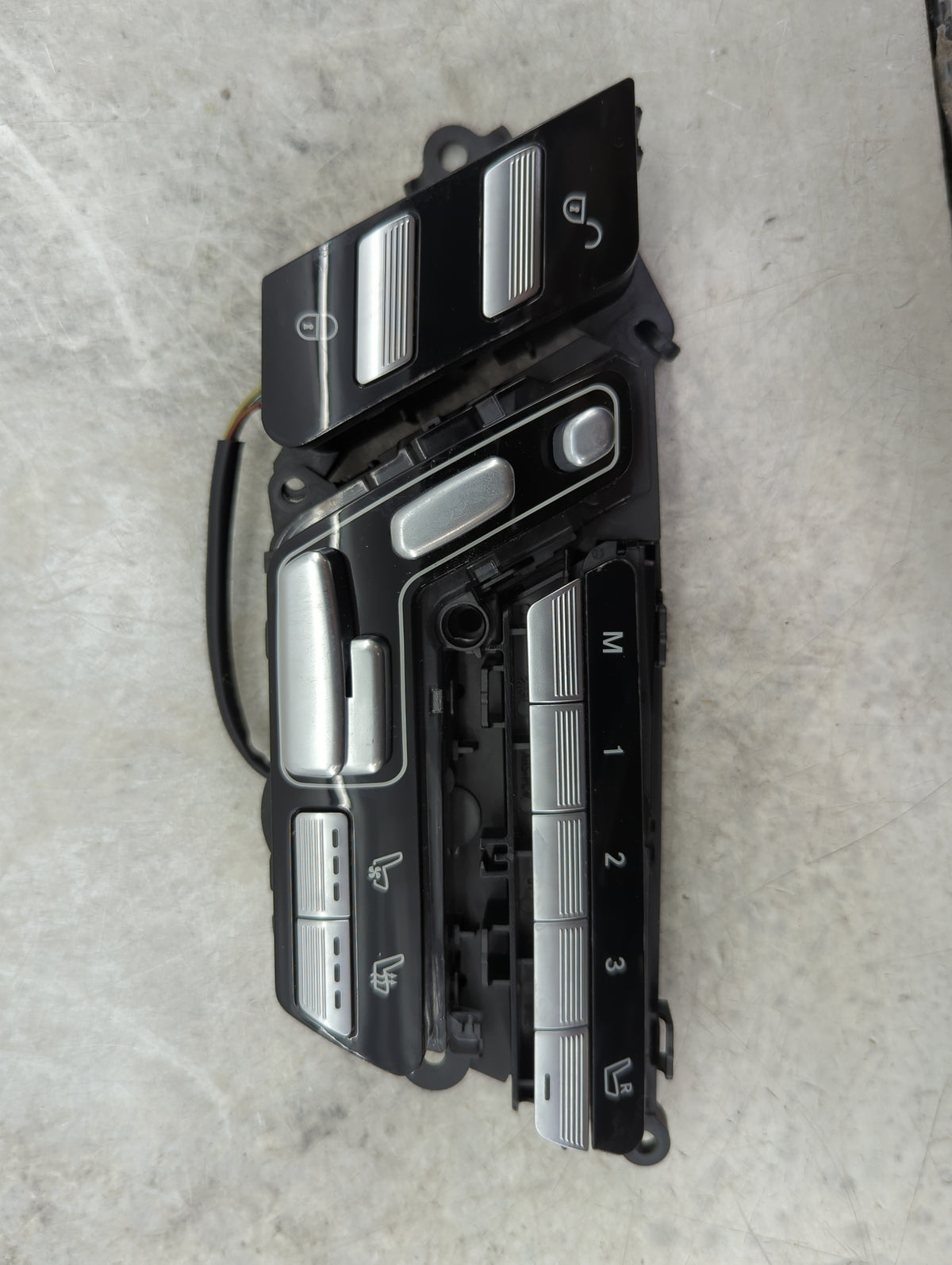 2007 Mercedes-benz S-class Driver Left Seat Switch - Oemusedautoparts1.com