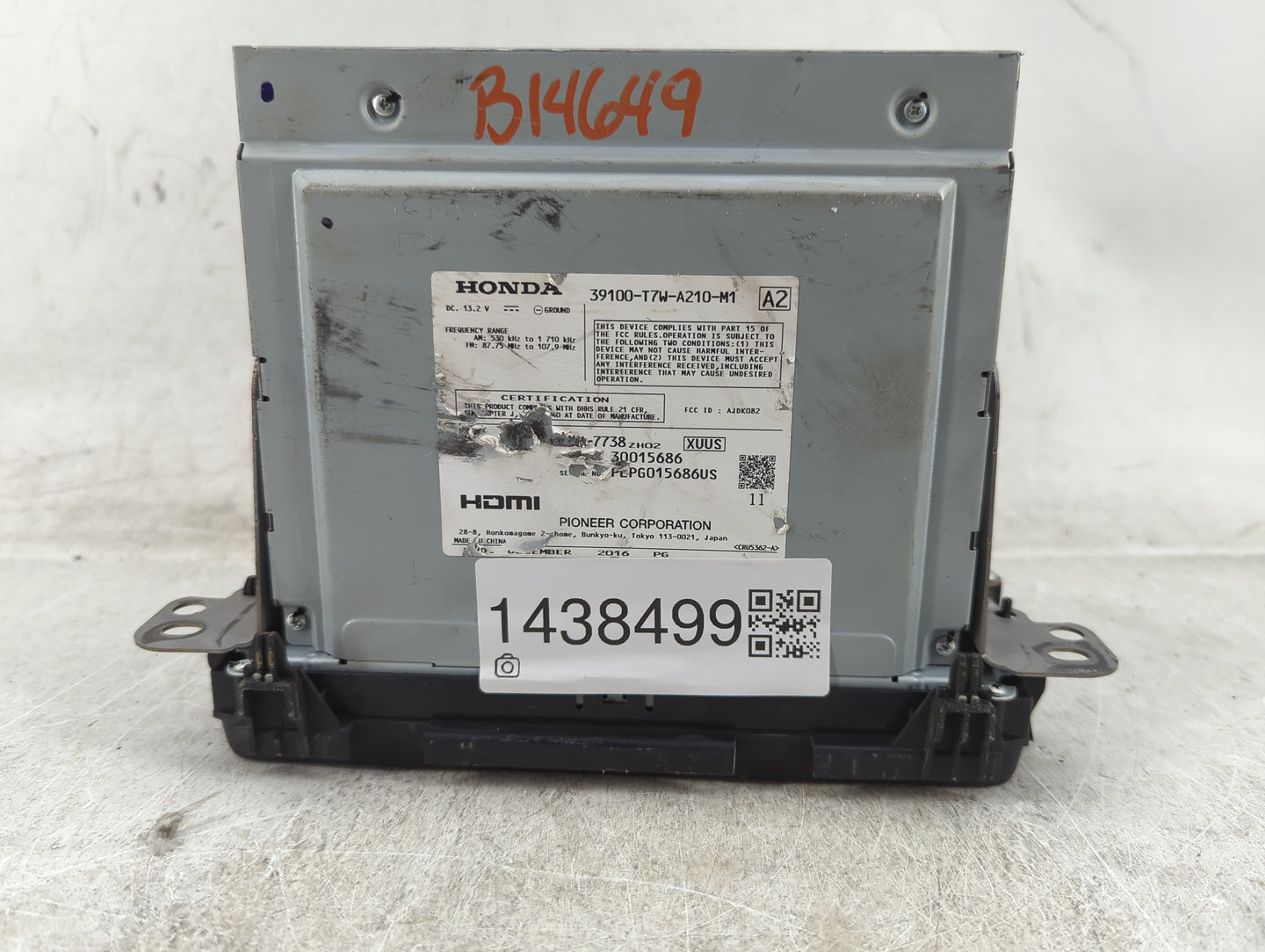 2007-2009 Mercedes-Benz S550 Radio AM FM Cd Player Receiver Replacement P/N:39100-T7W-A210-M1 Fits Fits 2007 2008 2009 2010 
