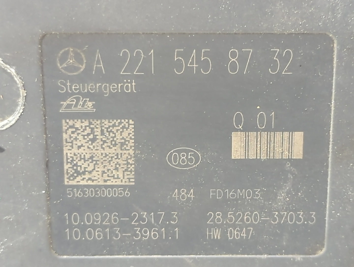2007 Mercedes-Benz S550 ABS Pump Control Module Replacement P/N:A2215458732 10.0926-2317.3, 10.0613-3961.1, 28.5260-3703.3 F