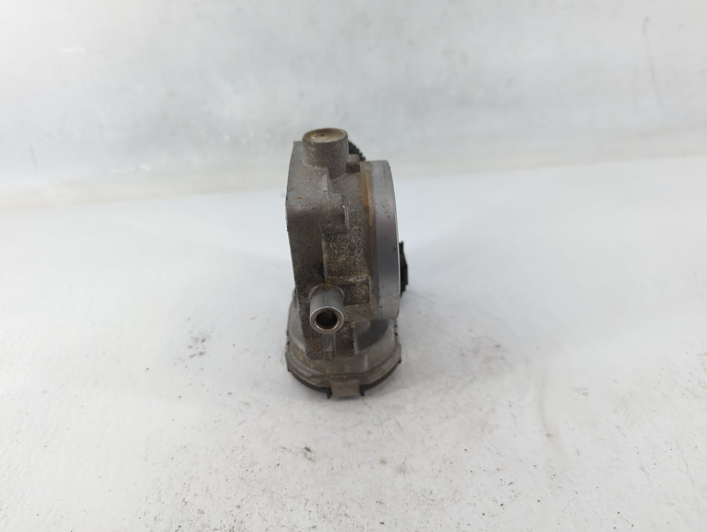 2005-2008 Mercedes-Benz Slk350 Throttle Body P/N:DK 0023 A 113 141 01 25 Fits OEM Used Auto Parts - Oemusedautoparts1.com