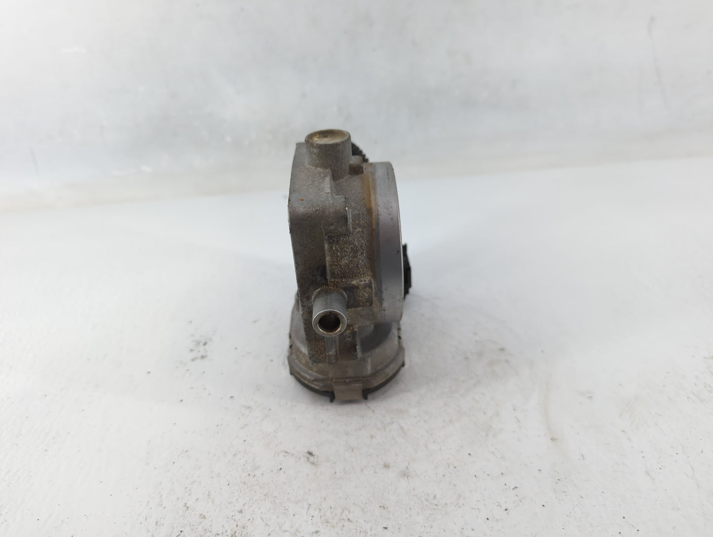 2005-2008 Mercedes-Benz Slk350 Throttle Body P/N:DK 0023 A 113 141 01 25 Fits OEM Used Auto Parts - Oemusedautoparts1.com
