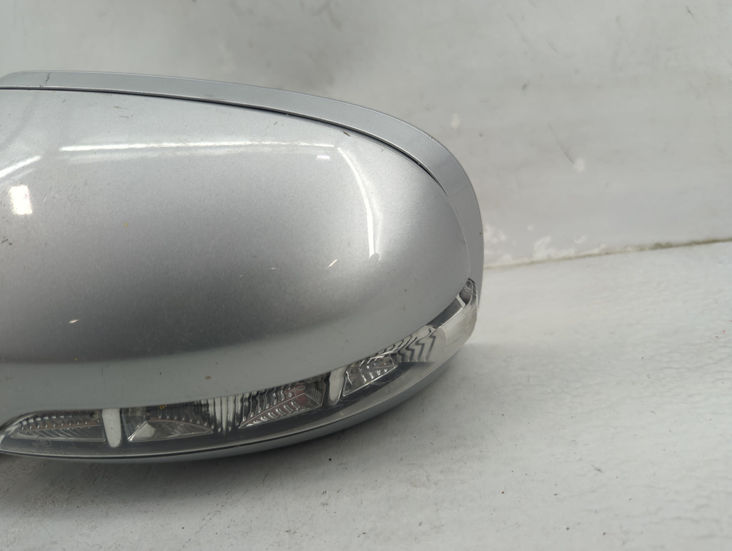 2007 Mercedes E-Class Driver Side View Mirror - Left Door Mirror OEM Used - Oemusedautoparts1.com