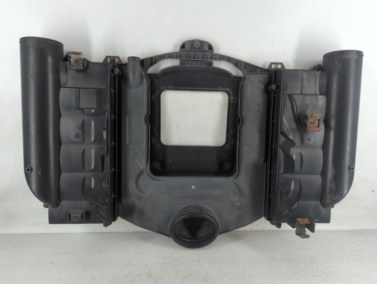 Mercedes Mercedes E-class Air Cleaner Intake-duct Hose Tube - Oemusedautoparts1.com