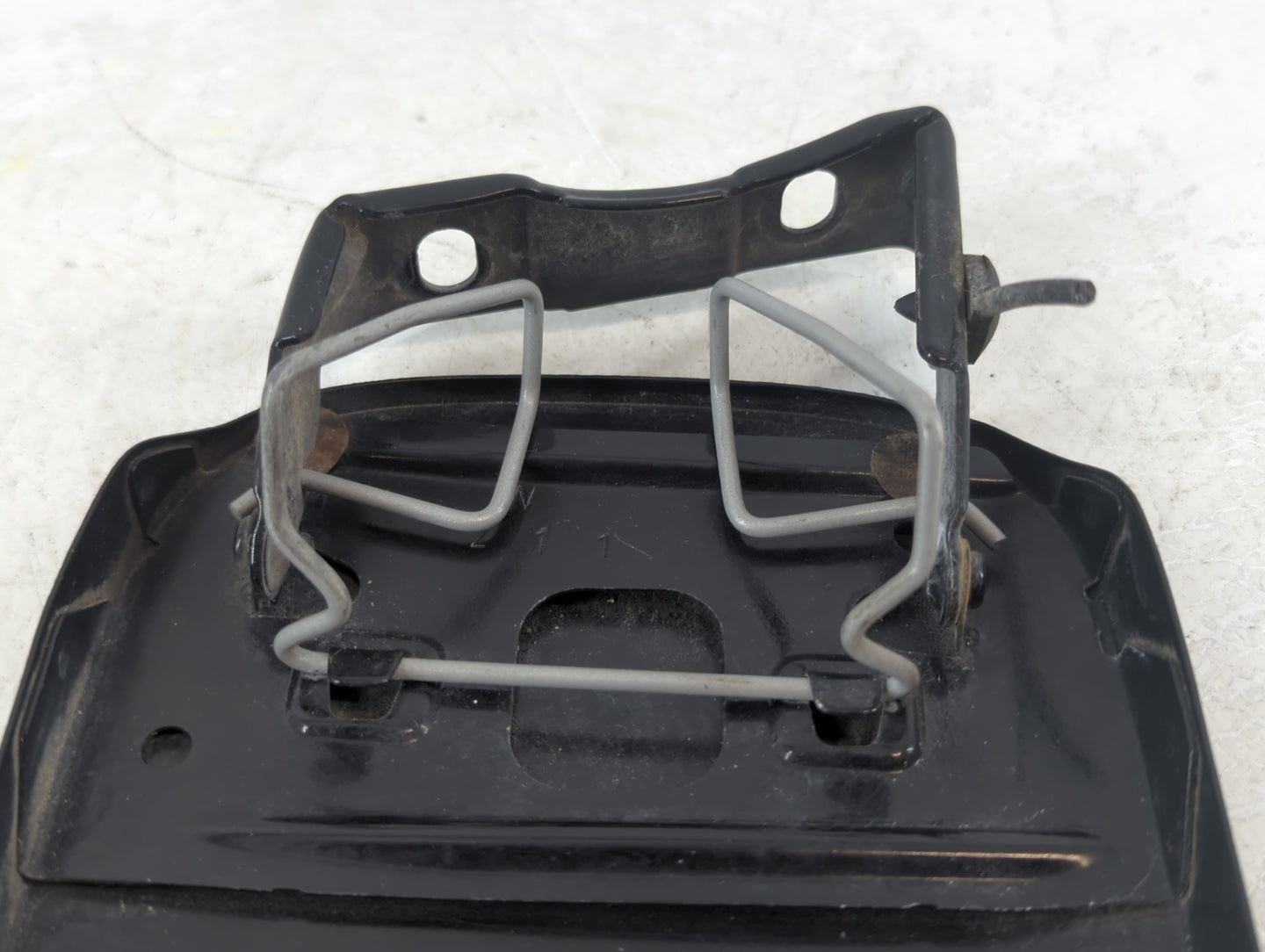2007 Mercedes Mercedes E-class Fuel Tank Door Lid Gas Tank Black - Oemusedautoparts1.com