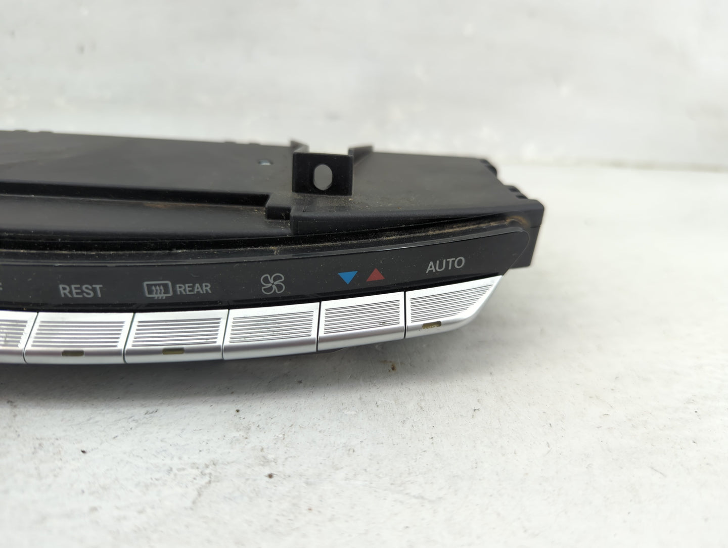 2007 Mercedes S-Class Climate Control Module Temperature AC/Heater Replacement P/N:2218709810 2218201310, 2214421323 Fits OE